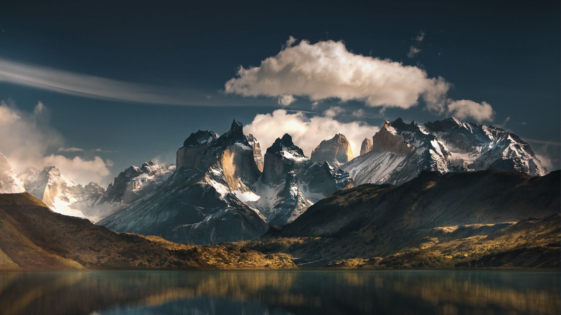 Torres del Paine National Park, Striking wallpapers, Artistic photography, John Thompson, 1920x1080 Full HD Desktop