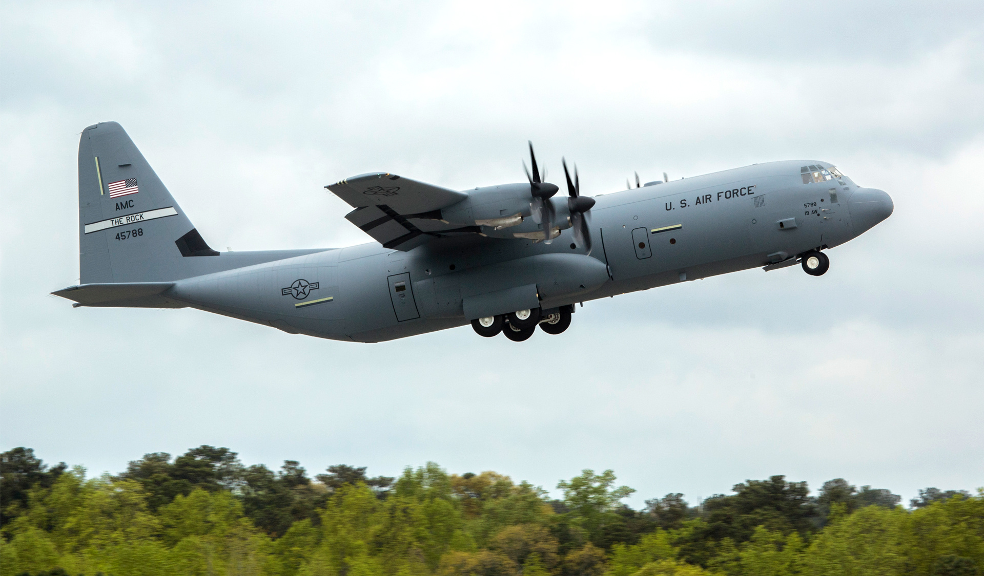 Lockheed C-130 Hercules, Legendary aircraft, Airlift capabilities, Military excellence, 1920x1130 HD Desktop