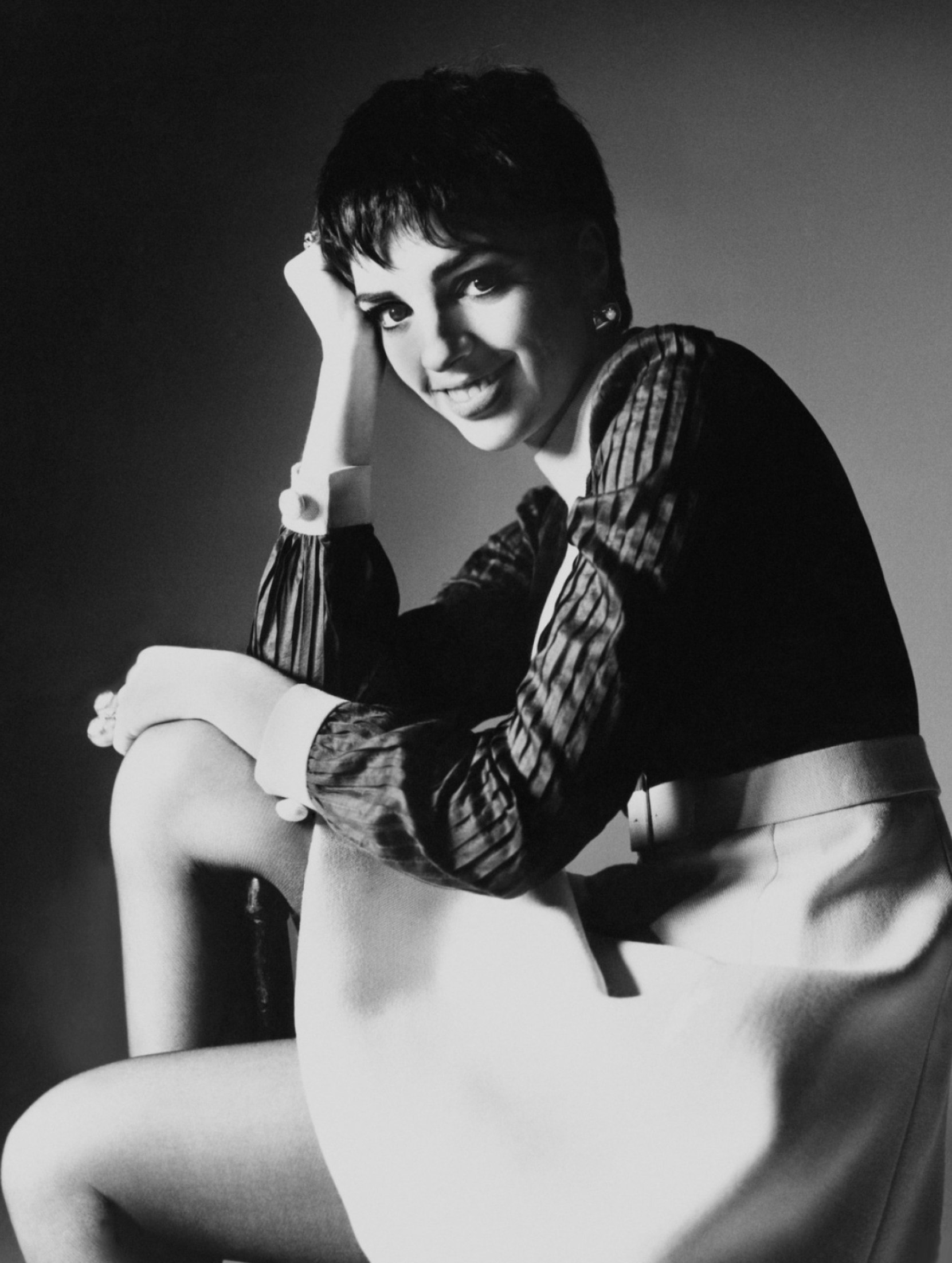 Liza Minnelli, Bert Stern, Pleasurephoto, Captivating shots, 1670x2210 HD Phone