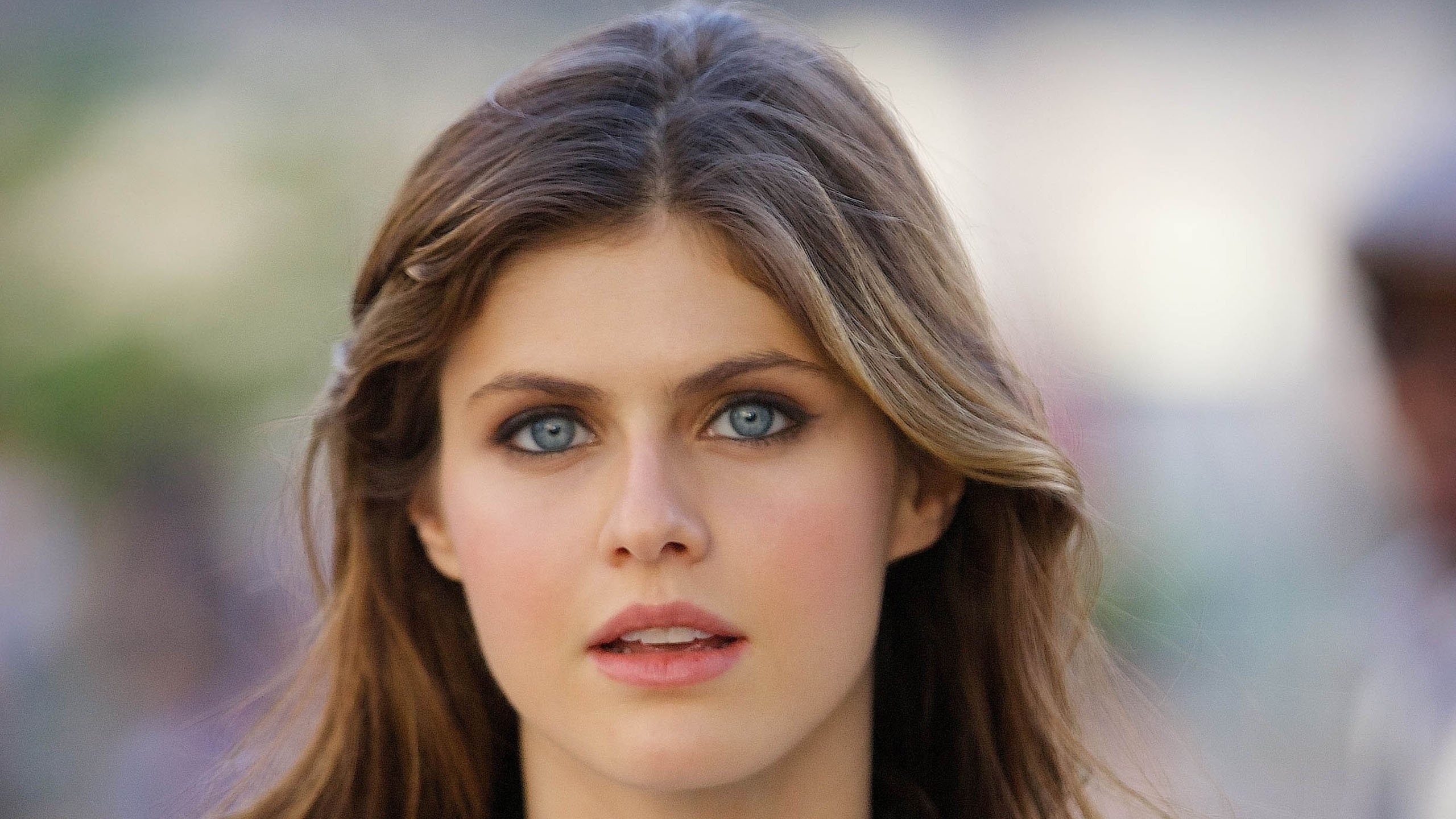 Alexandra Daddario, High-definition wallpaper, Breathtaking beauty, Baltana, 2560x1440 HD Desktop