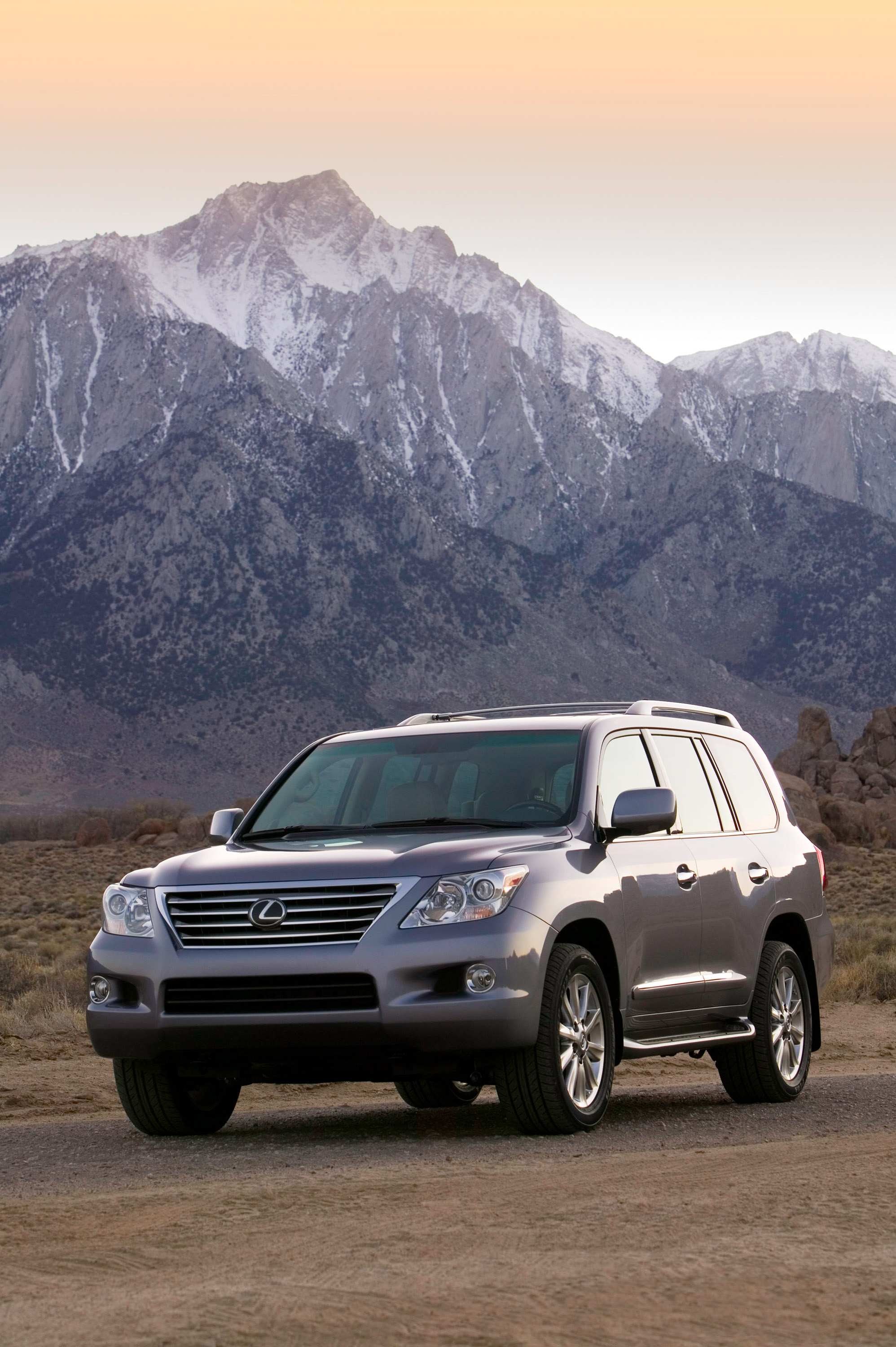 LX 570 2010, Lexus LX Wallpaper, 2000x3000 HD Phone