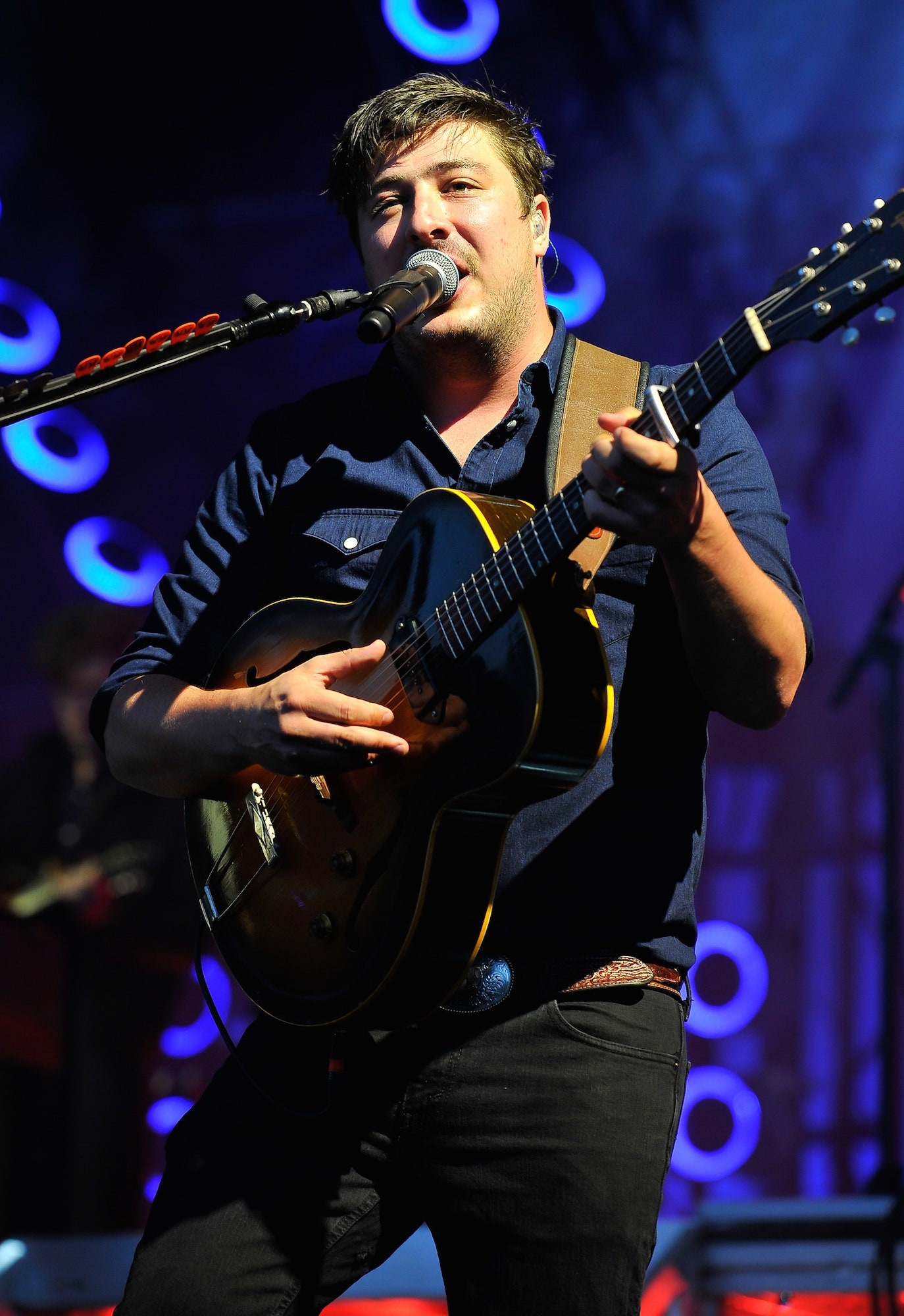 Marcus Mumford, Outside Lands Music Festival, Stylish musicians, GQ photoshoot, 1380x2000 HD Phone