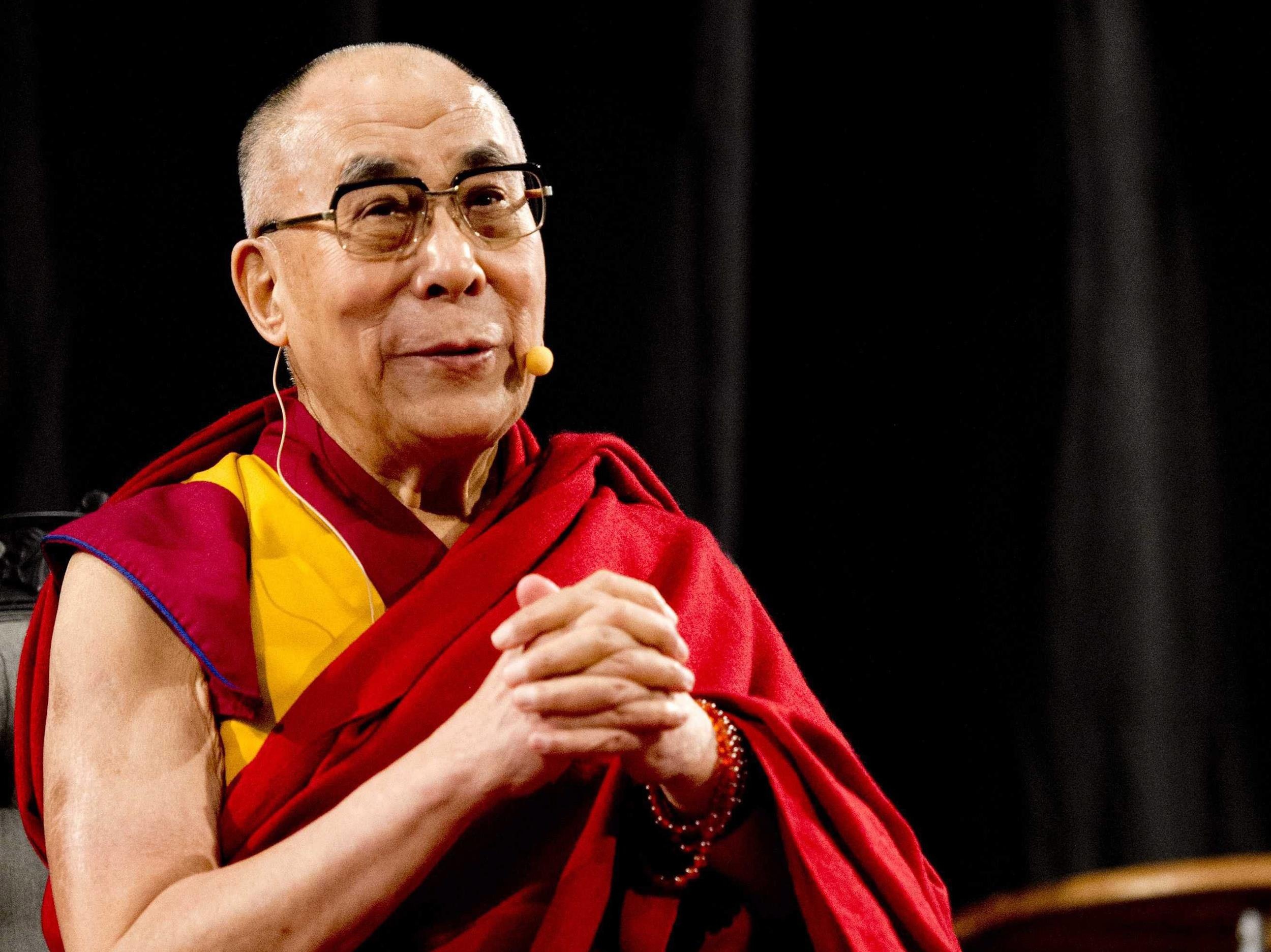 Dalai Lama, Celeb spiritual leader, Peace advocate, Background, 2500x1880 HD Desktop