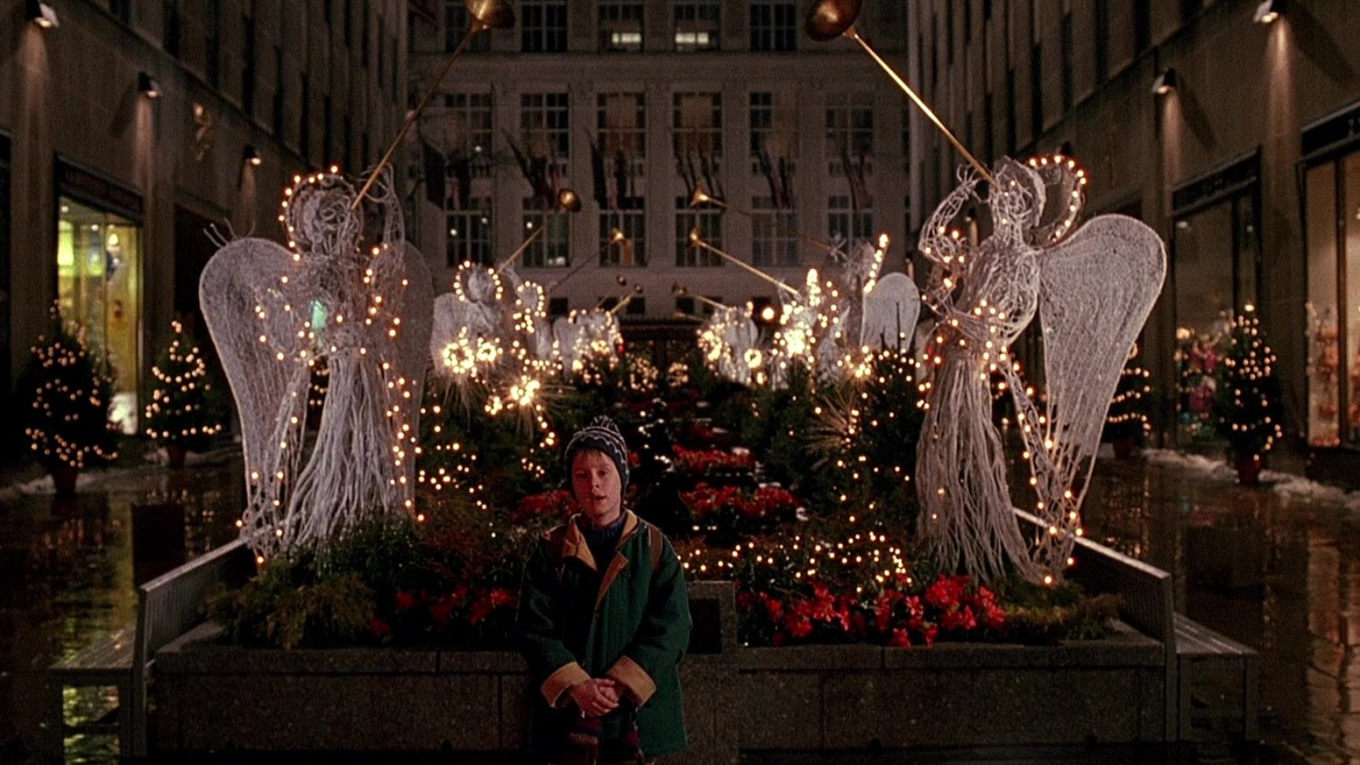 Home Alone 2, Christmas movie marathon, Family-friendly comedy, Festive holiday spirit, 1920x1080 Full HD Desktop