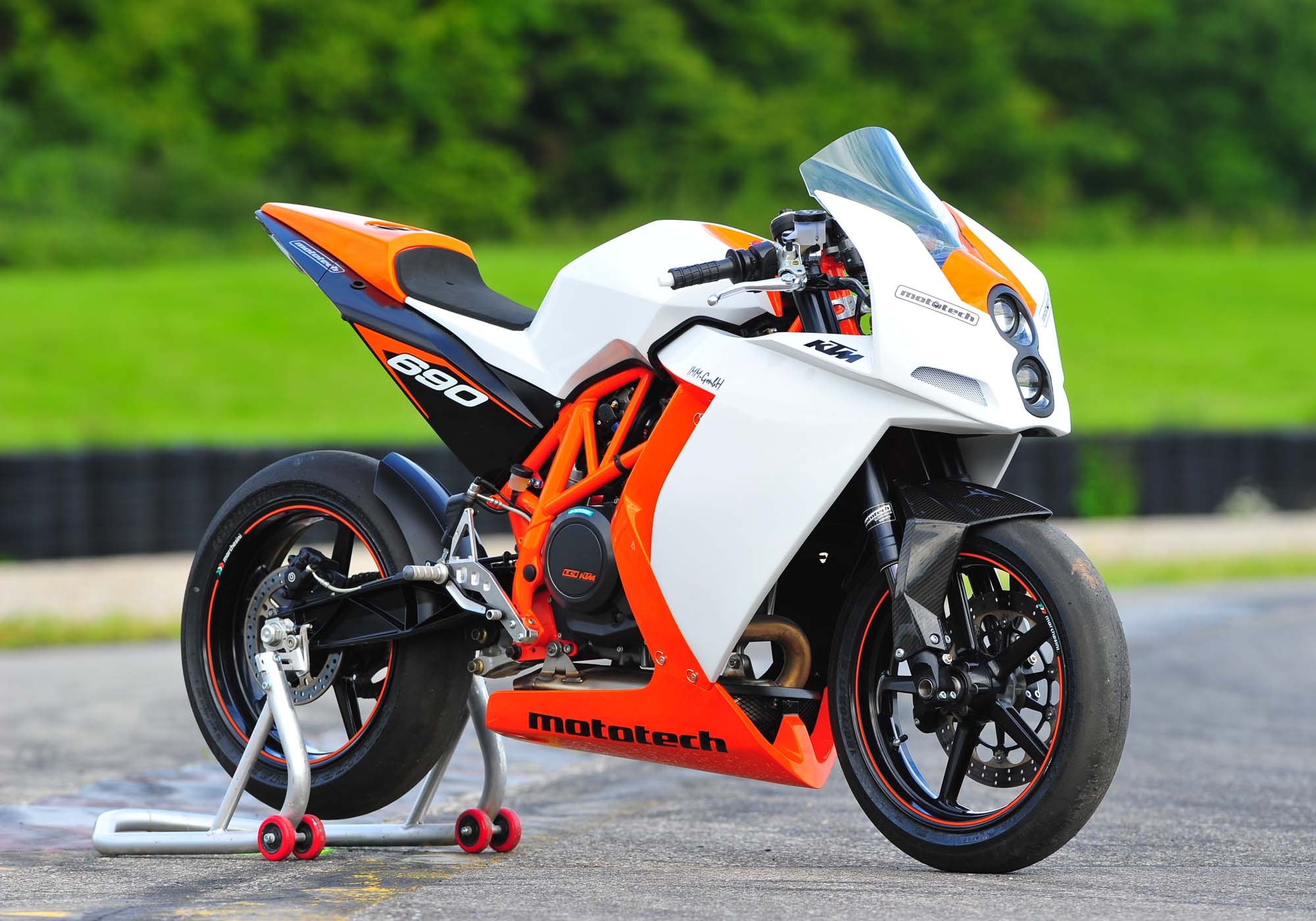 RC4 690R Supermono, KTM RC Wallpaper, 2000x1400 HD Desktop