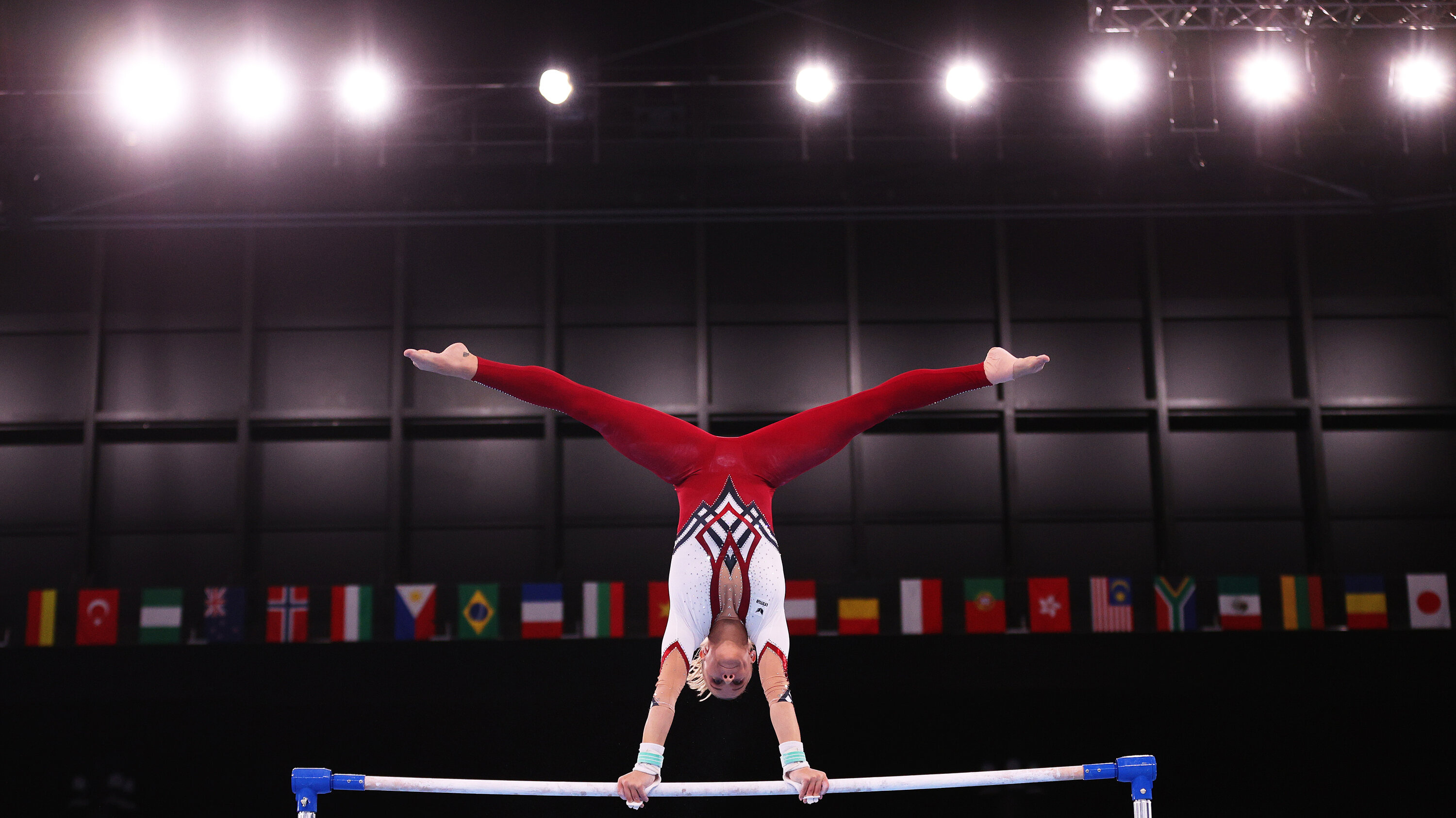 Pauline Schafer, Uneven Bars Wallpaper, 3000x1690 HD Desktop