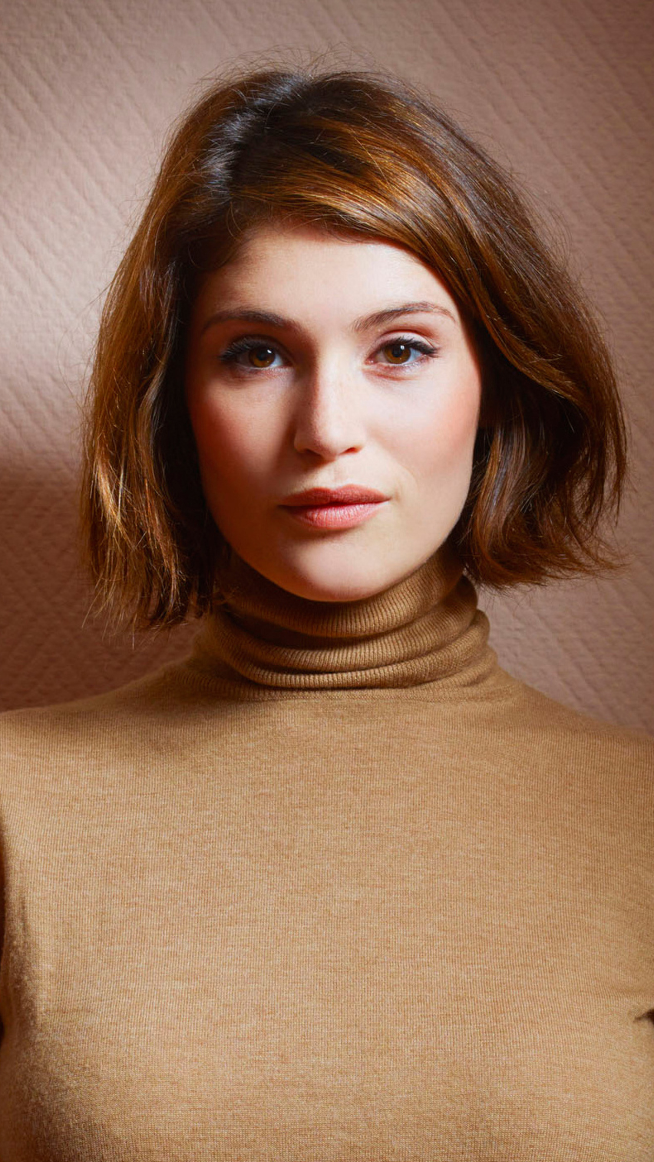 Gemma Arterton, 2017, Sony Xperia X, 2160x3840 4K Phone