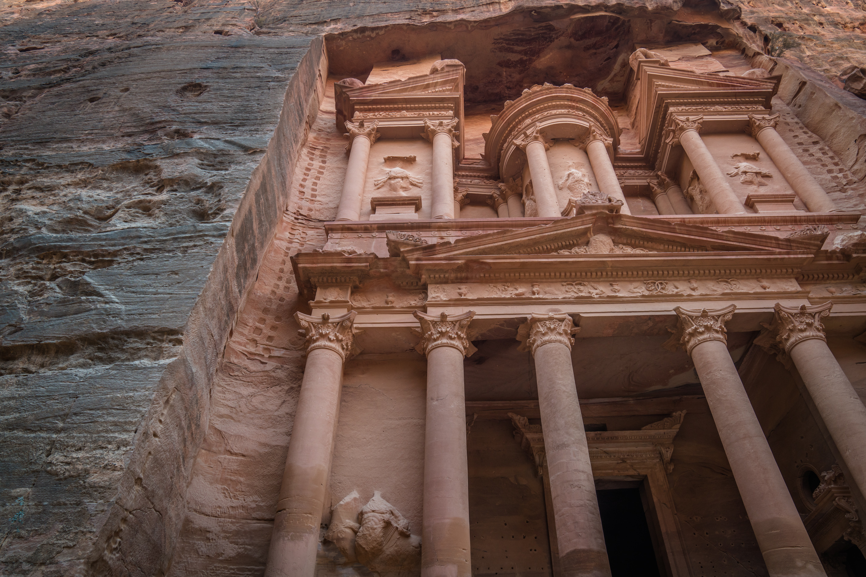 Petra Jordan, Treasury closeup, Zigzagging adventure, 2840x1900 HD Desktop