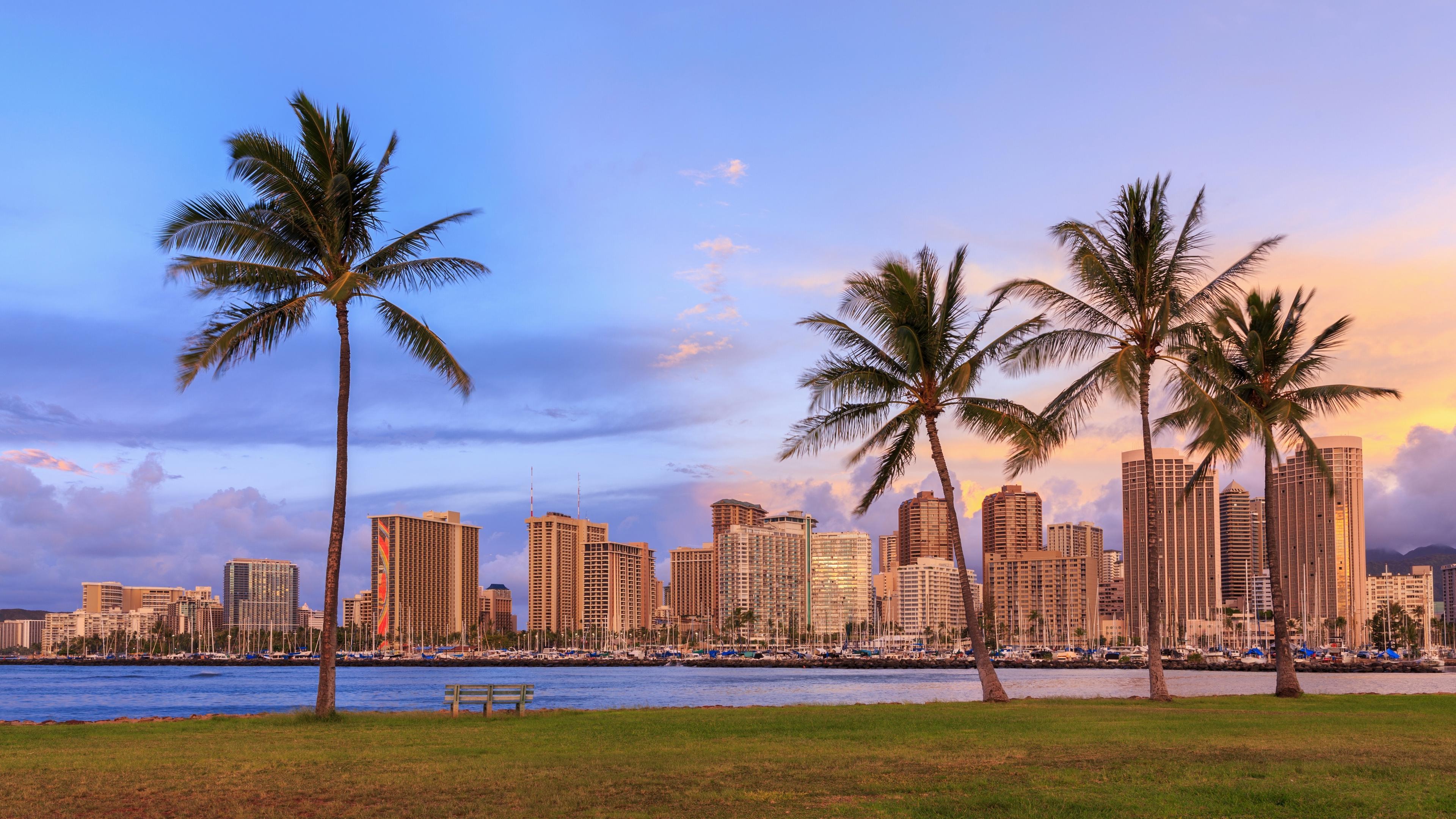 Honolulu wallpapers, High-resolution images, Breathtaking landscapes, Luxurious resorts, 3840x2160 4K Desktop