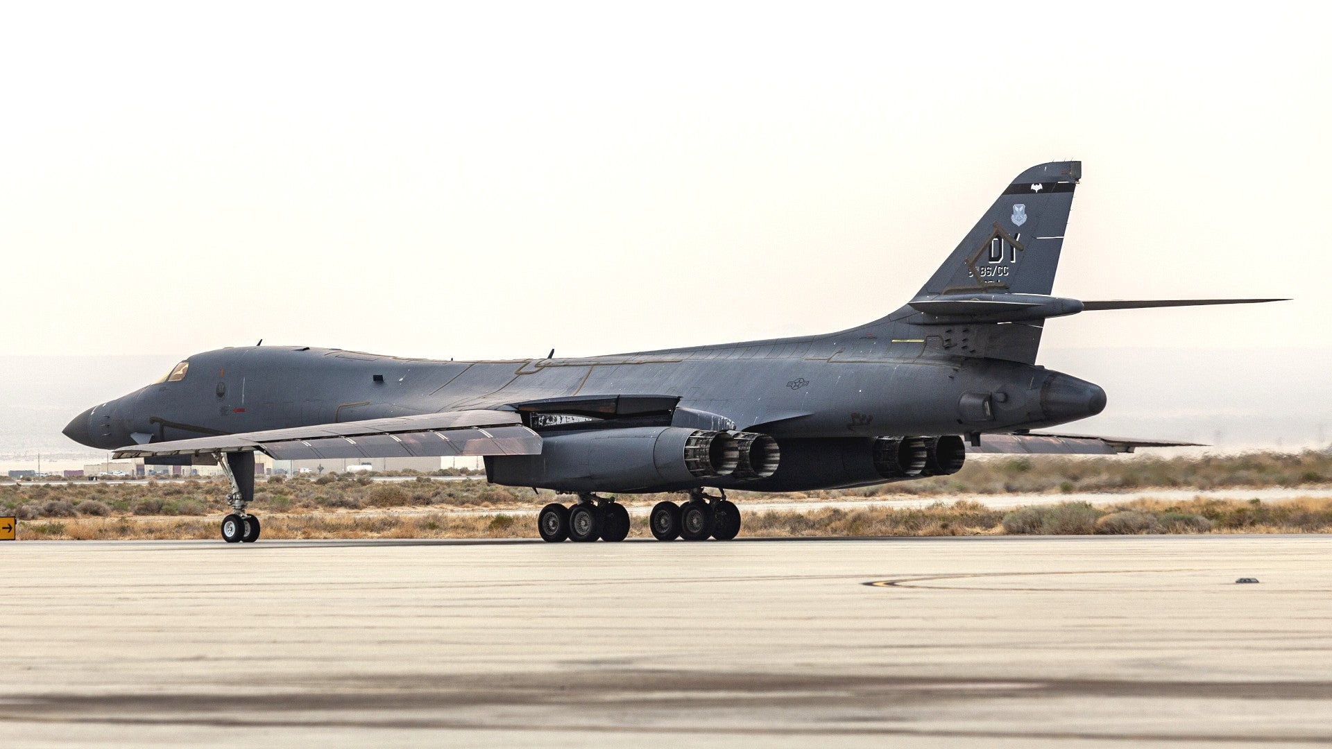 B-1B Bomber, Retirement process, Boneyard arrival, 1920x1080 Full HD Desktop