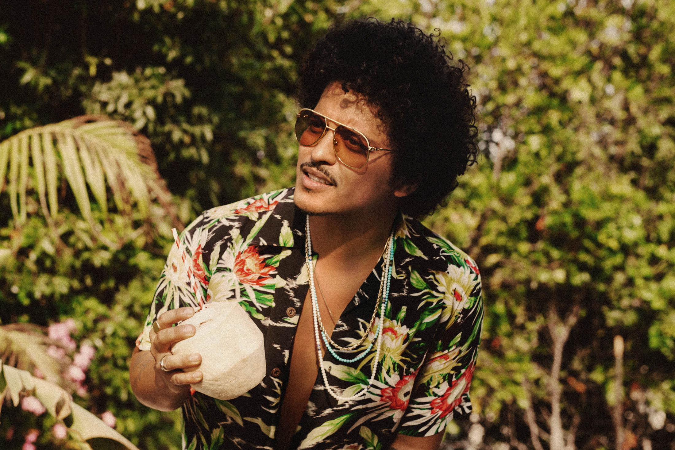 Bruno Mars global domination, Stake in Selvarey Rum, 2200x1470 HD Desktop