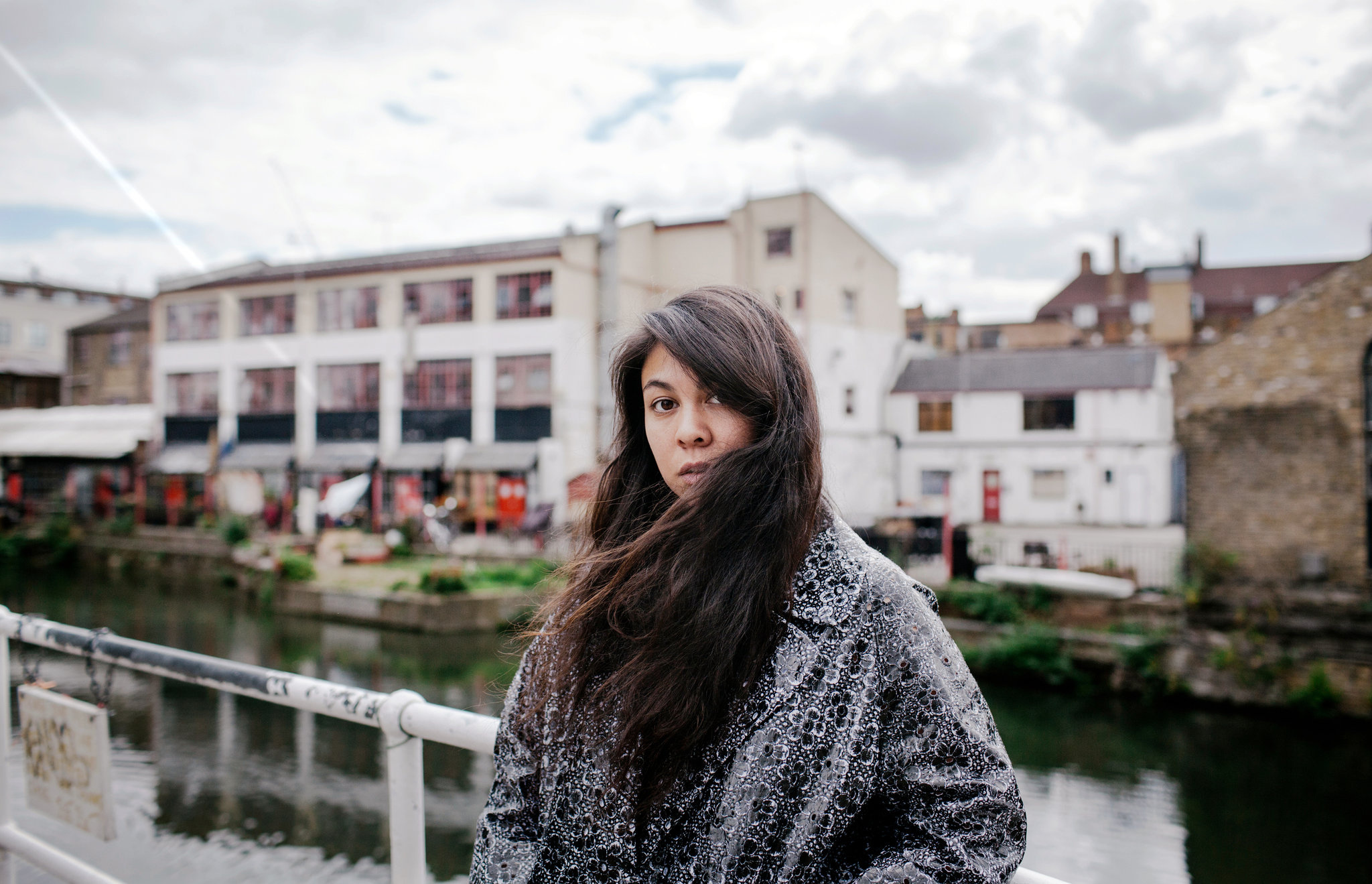 Simone Rocha, Fashion legacy, Self-made success, The New York Times feature, 2050x1320 HD Desktop