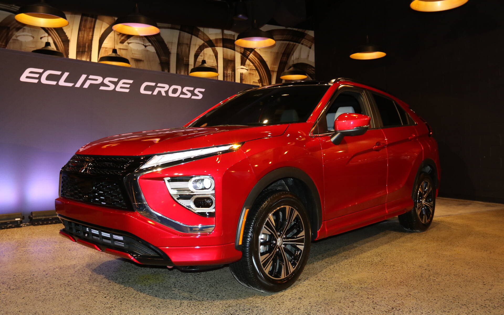 Mitsubishi Eclipse Cross, Bigger yet sportier, The car guide, Advanced features, 1920x1200 HD Desktop