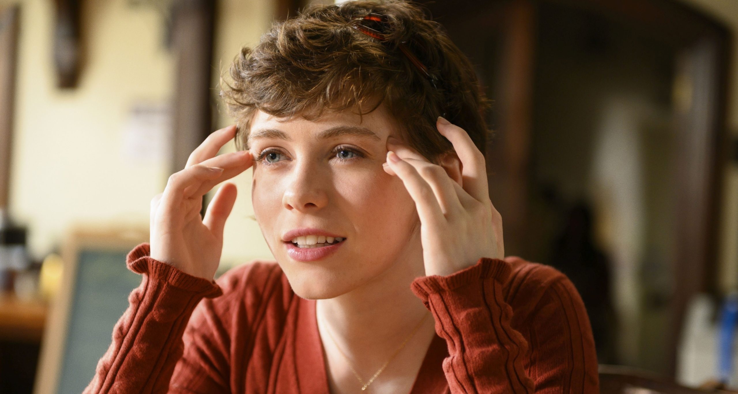 Elizabeth Bledsoe, Sophia Lillis Wallpaper, 2560x1370 HD Desktop