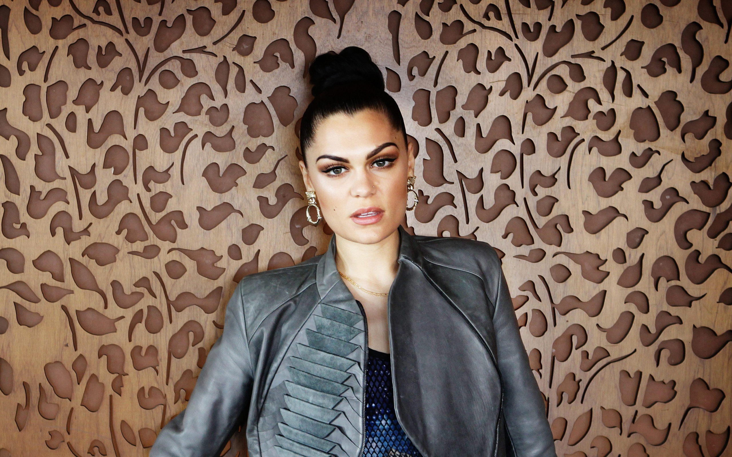 Jessie J, British singer, Leather jacket, Jessica Ellen Cornish, 2560x1600 HD Desktop