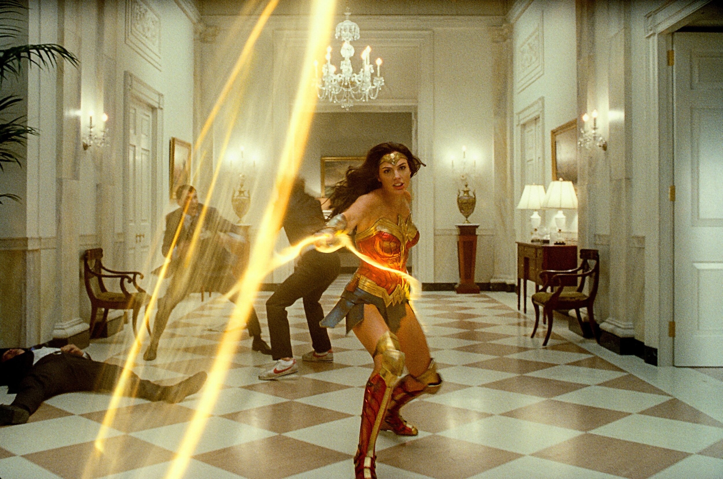 Wonder Woman 1984, Lasso of chaos, Mess, Review, 2500x1660 HD Desktop