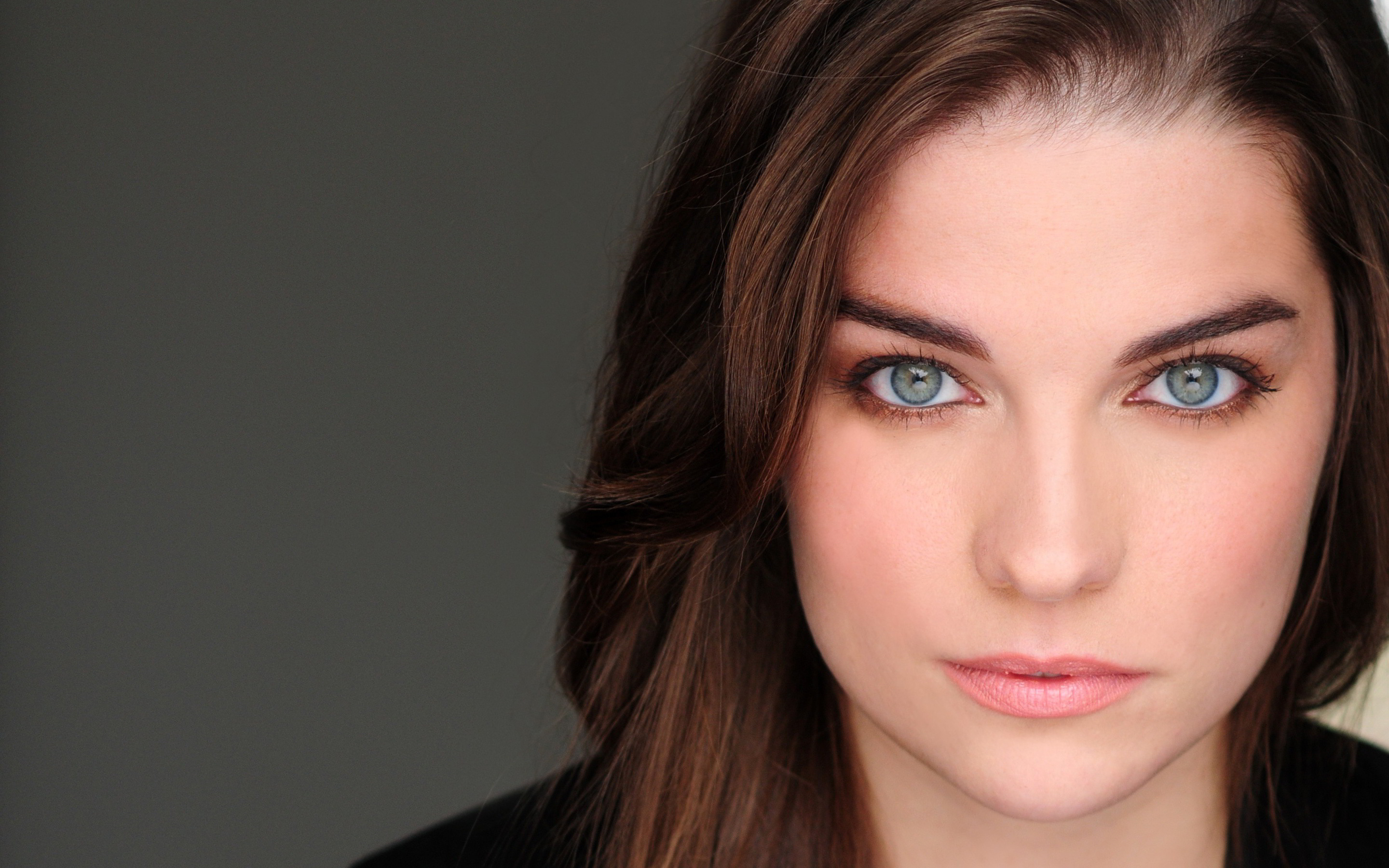 Latest celebrity wallpapers, Annie Murphy, HD images, 2880x1800 HD Desktop