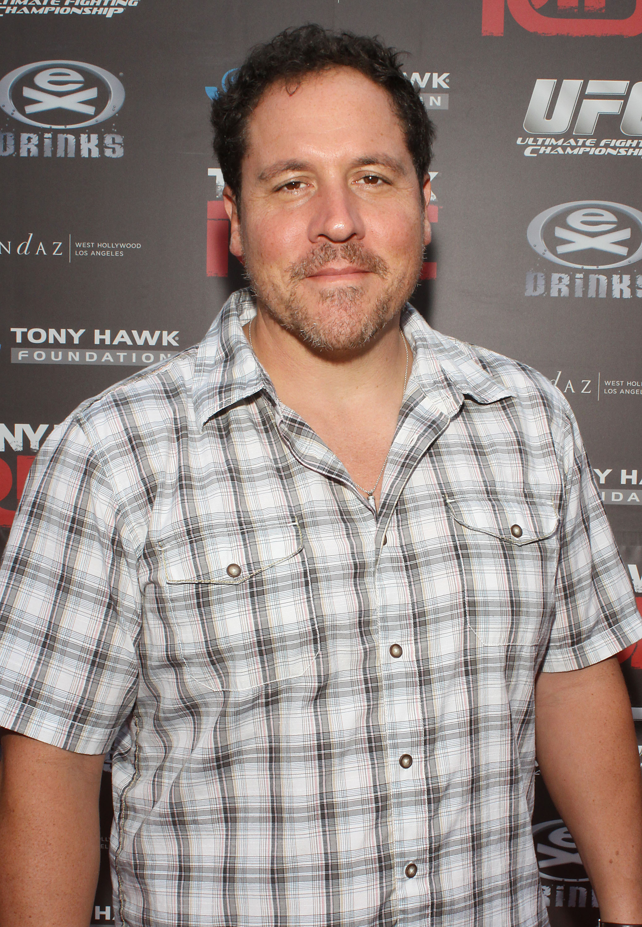 Jon Favreau, Biography, Personal details, Background information, 2080x3000 HD Phone