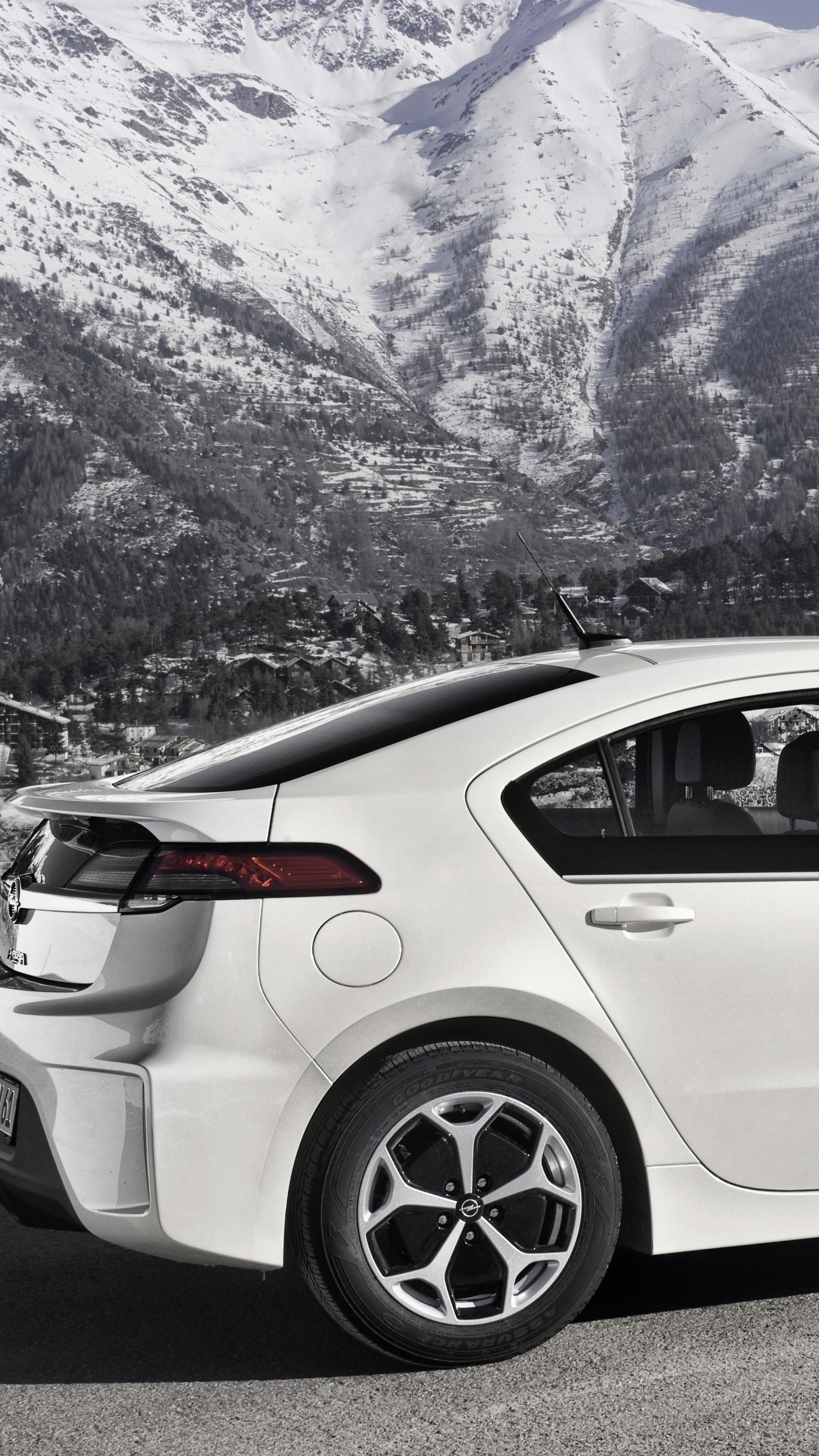 Opel Ampera, Chevy Volt, Electric cars, Hybrid, 2160x3840 4K Phone