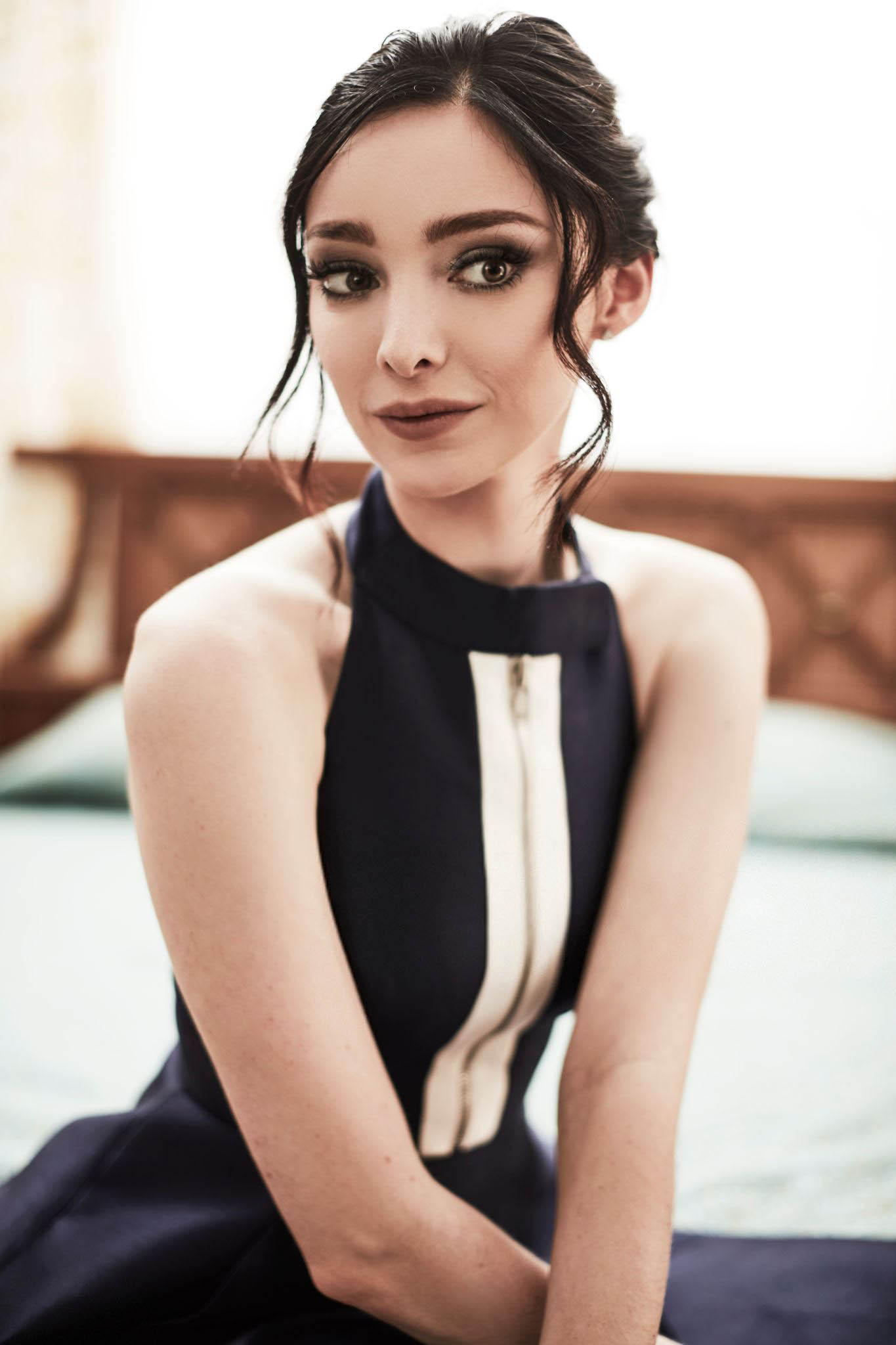 Emma Dumont, The Gifted, Season 1 cast, Portrait, 1370x2050 HD Phone