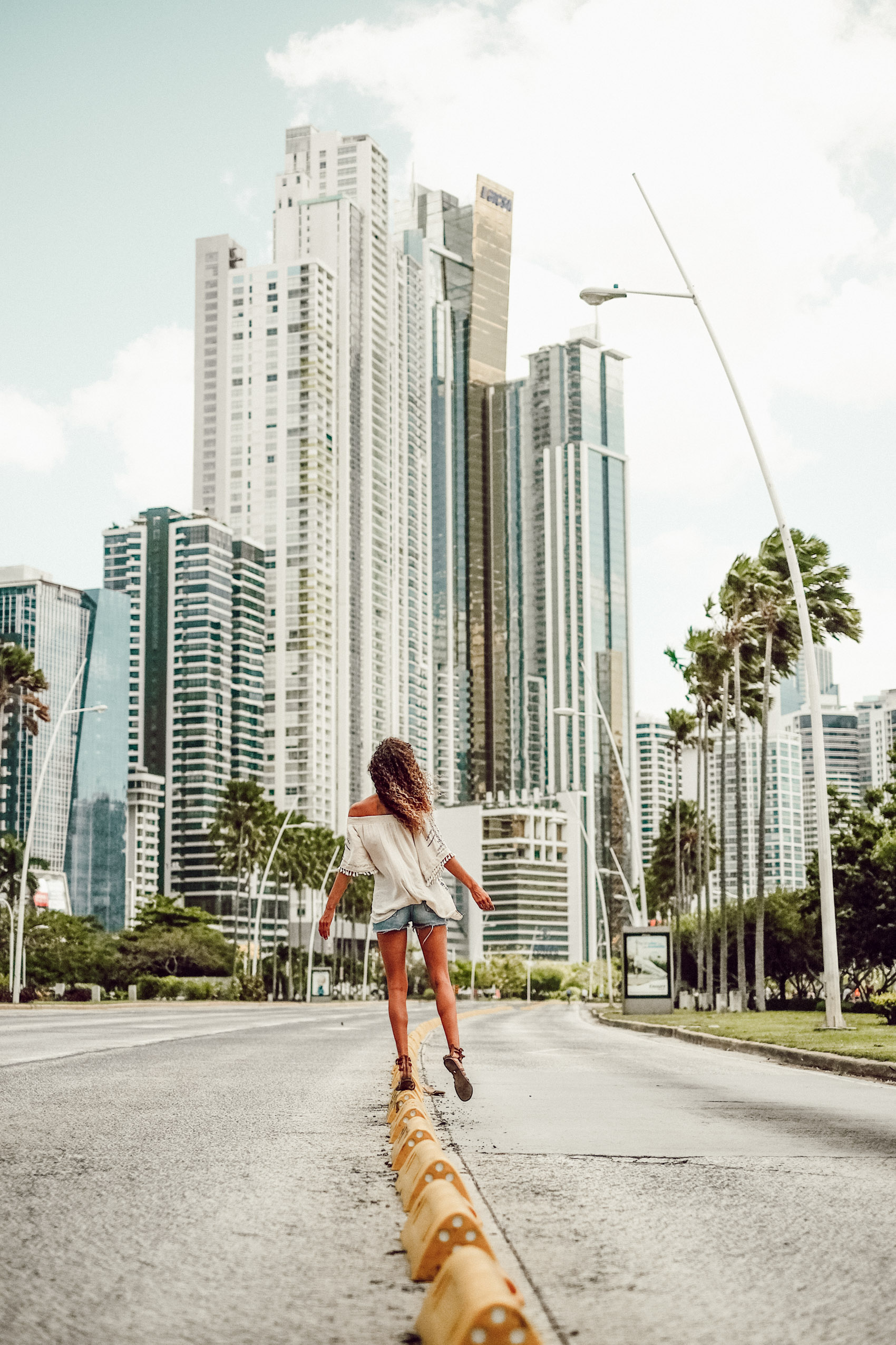 Panama City, Backpacker, Heylilahey, Experiences, 1700x2550 HD Phone