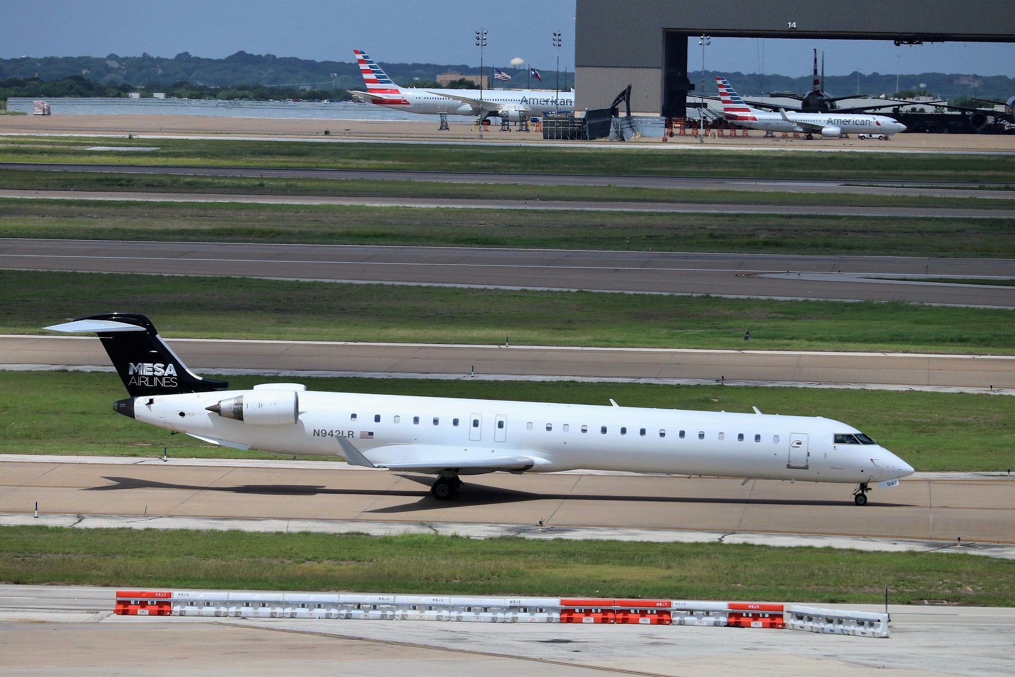 Mesa Airlines, CRJ 900, Airlines, DFW, 2050x1370 HD Desktop