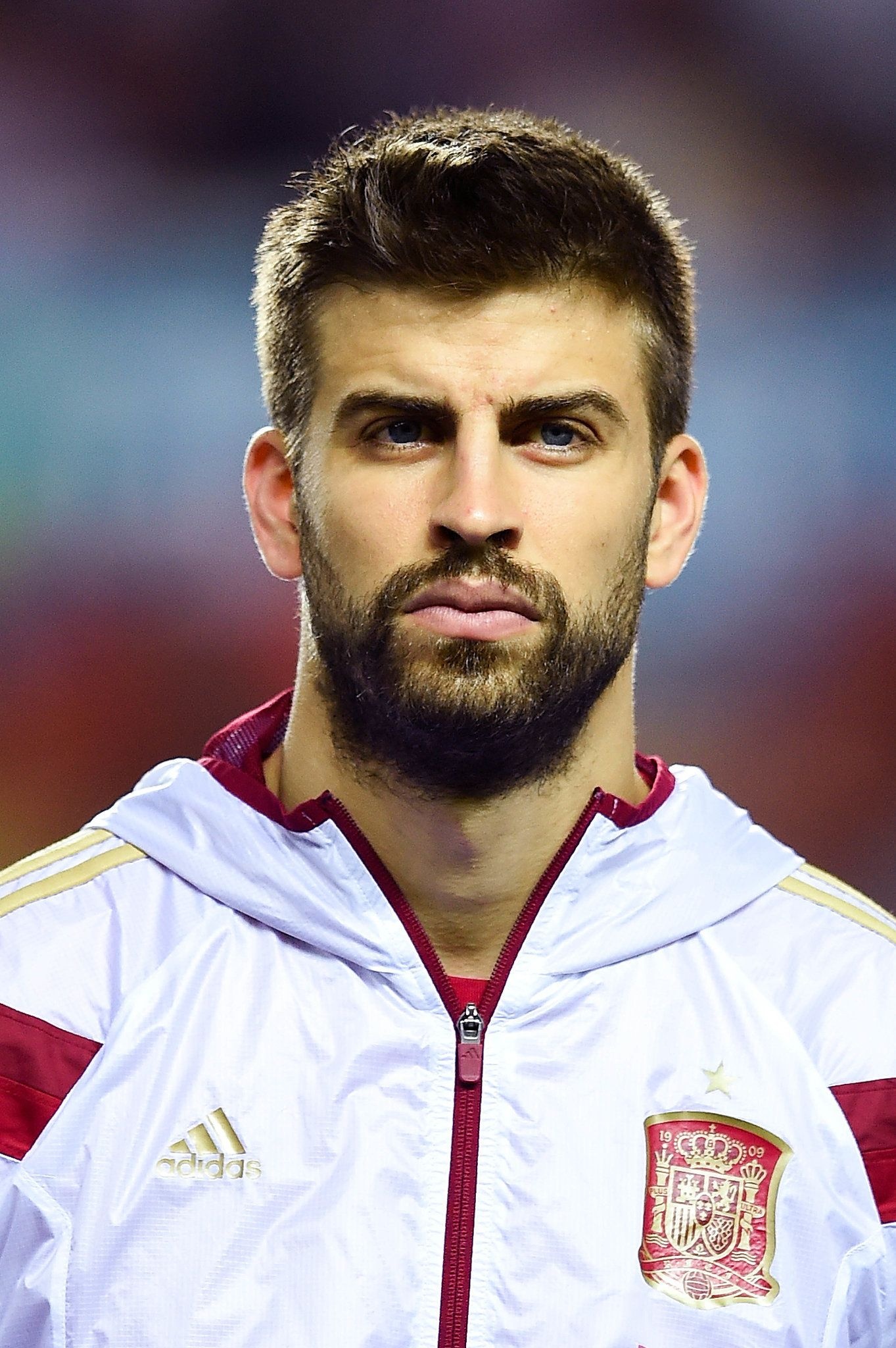 World Cup 2014, Gerard Pique Wallpaper, 1370x2050 HD Phone