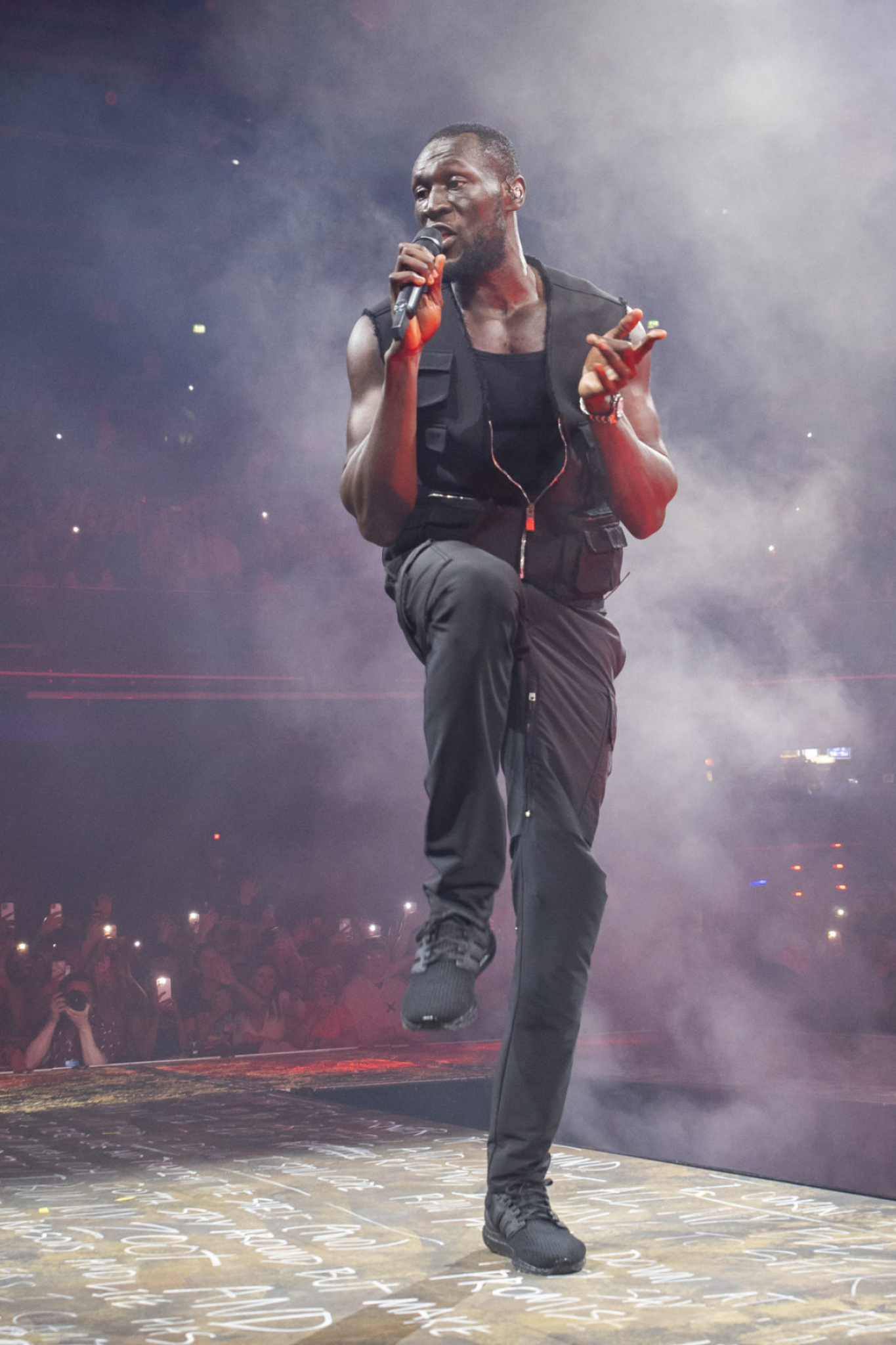 Stormzy, 3Arena photos, 1370x2050 HD Phone