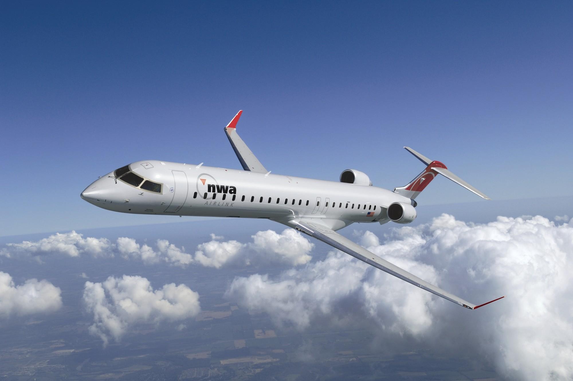 Bombardier CRJ-900, NWA wallpaper, Canadair regional jet, History and specifications, 2000x1330 HD Desktop