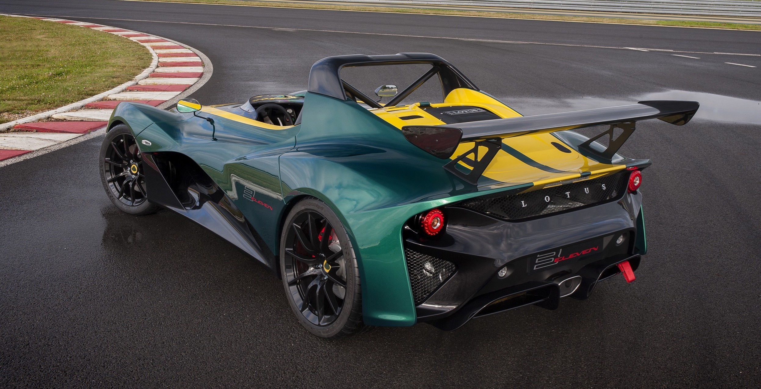 Lotus 3-Eleven, Radicalmag, Lotus 3, 2500x1280 HD Desktop