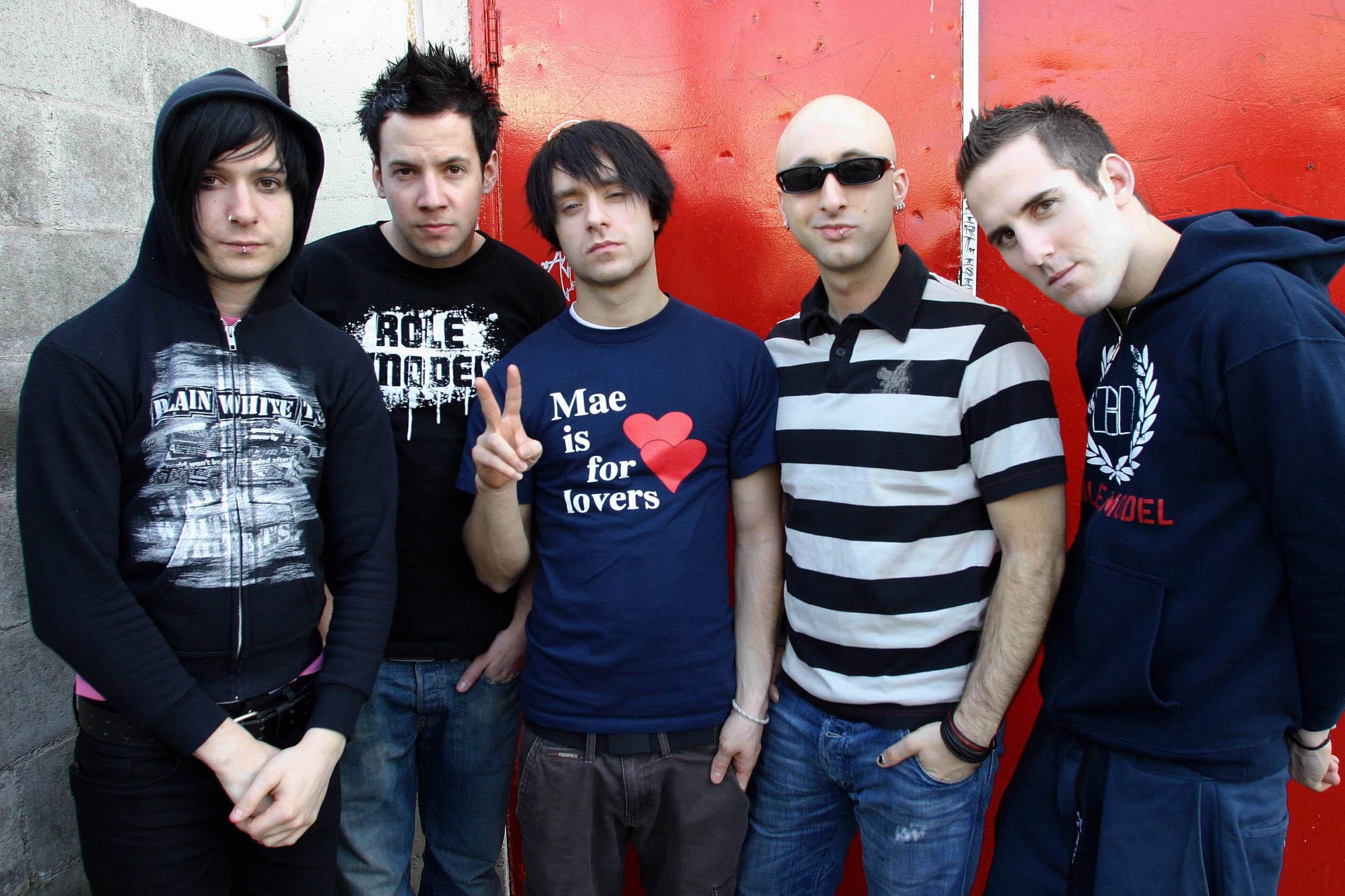 Simple Plan, Fan favorite band, Heartfelt lyrics, Pop punk anthems, 2480x1660 HD Desktop