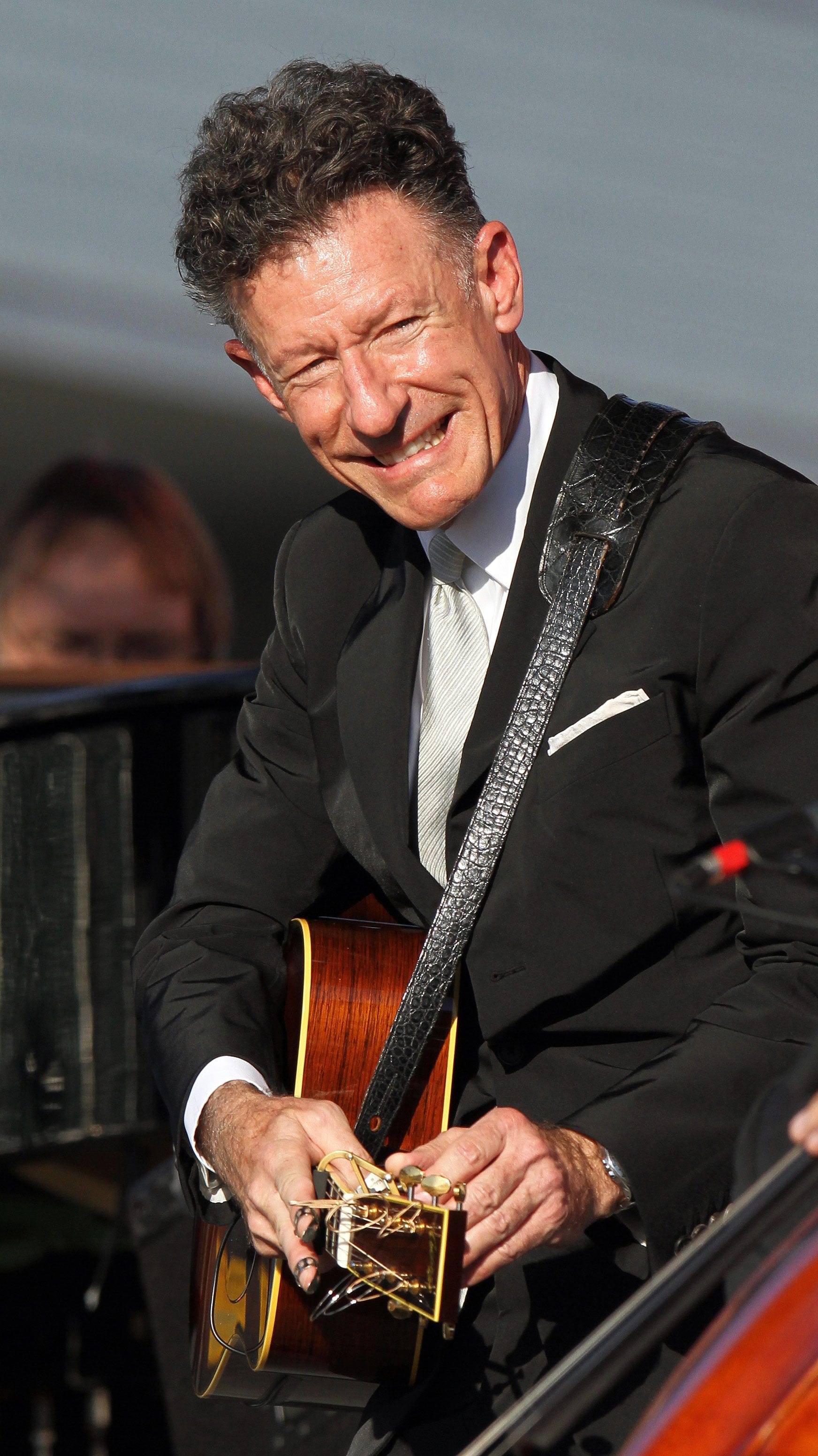 Lyle Lovett, Joint performance, John Hiatt collaboration, Live in Boston, 1750x3110 HD Phone