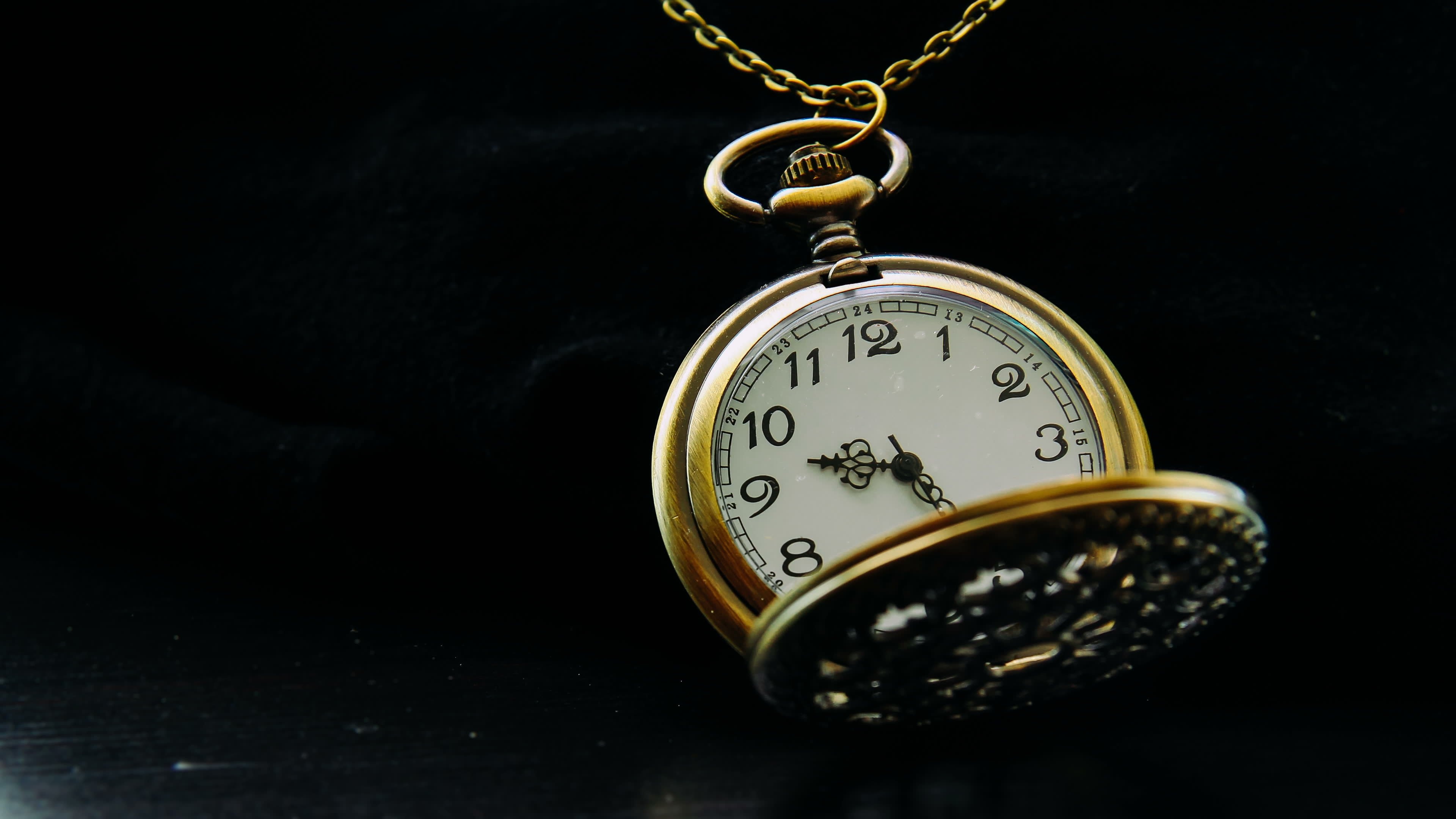 Pocket watch time, Clock bokeh, Wallpaper, 3840x2160 4K Desktop