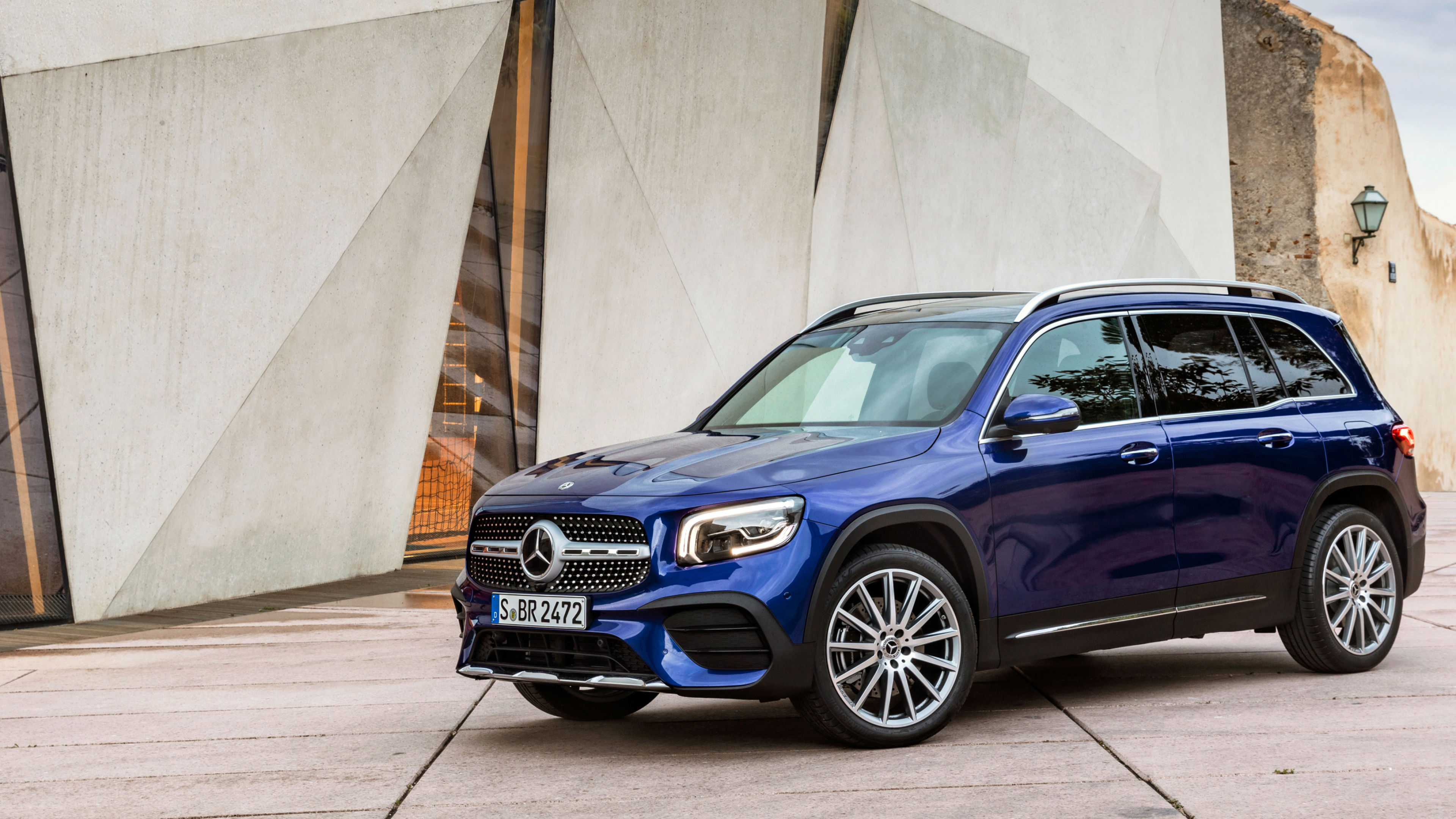 Mercedes-Benz GLB: AMG Line 2019, 3840x2160 4K Desktop