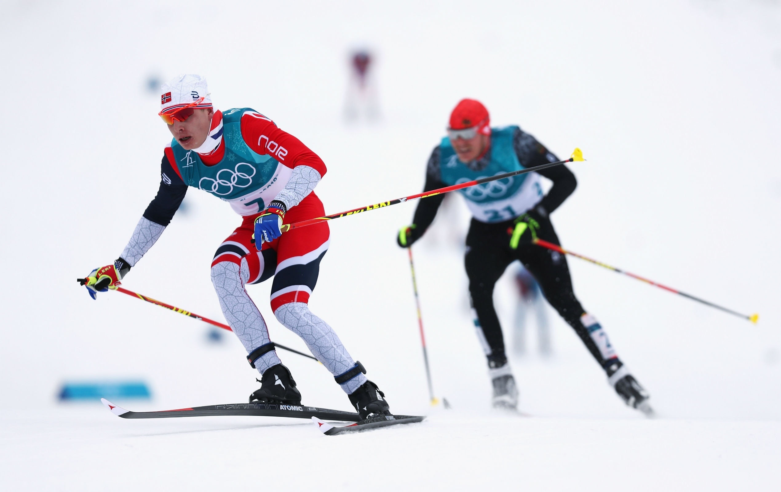 Simen Hegstad Kruger, Olympic skiing, Cross-country competition, Skiathlon event, 2540x1600 HD Desktop