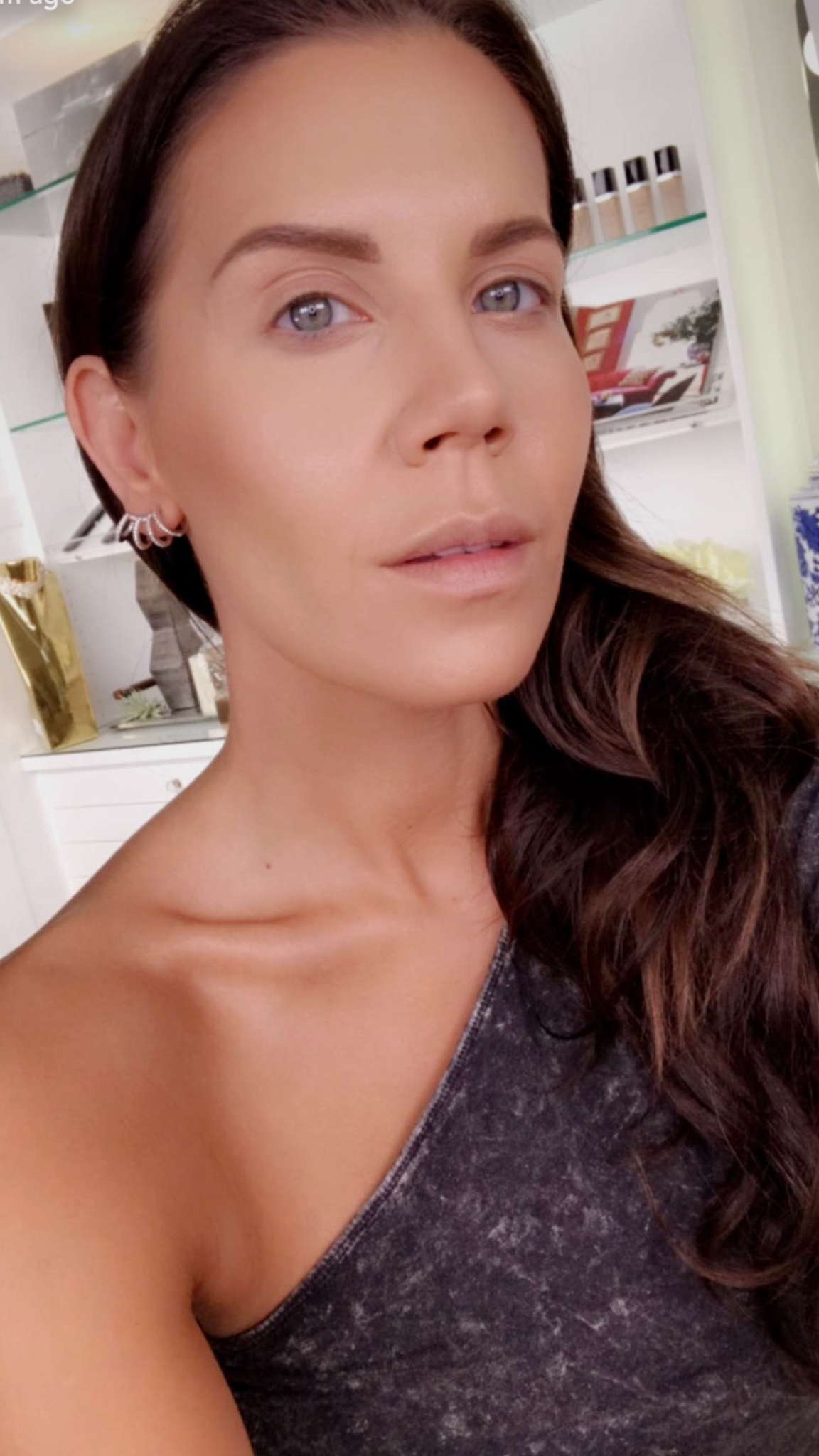 Tati Westbrook, Trying too hard, Tati Westbrook part 11, Guru Gossip, 1160x2050 HD Phone