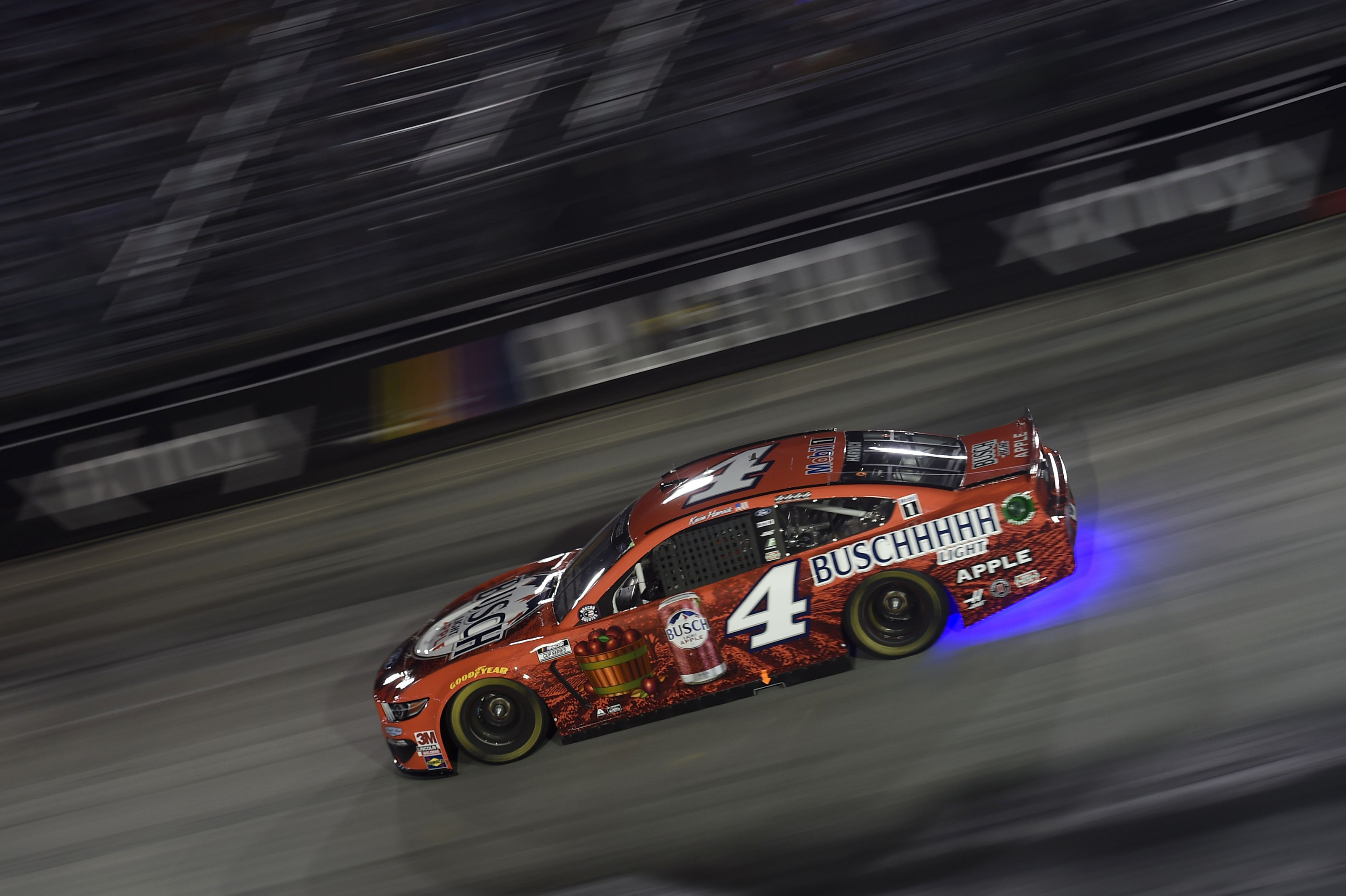 Bristol Motor Speedway, Kevin Harvick Wallpaper, 3200x2130 HD Desktop