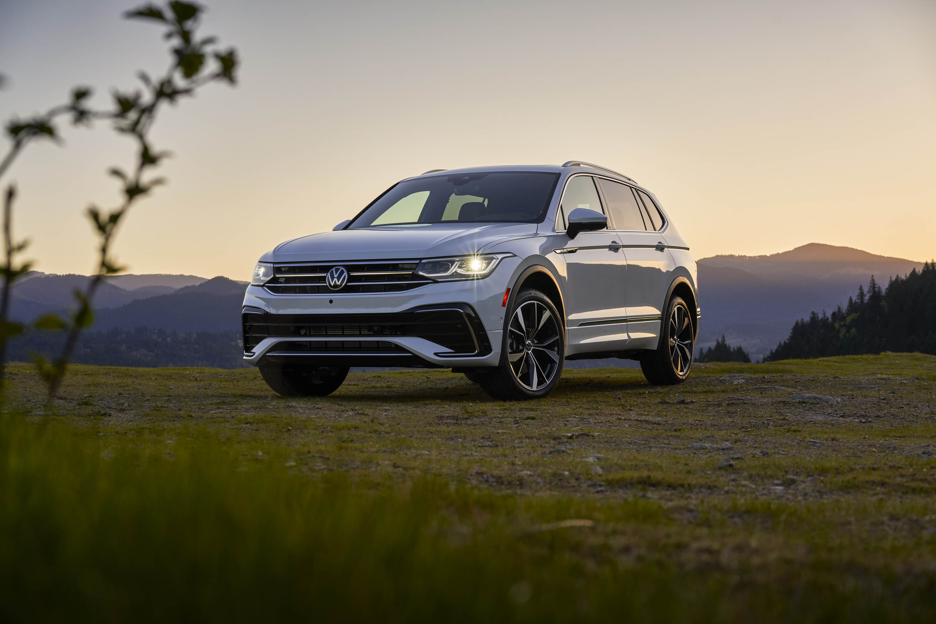 SEL R-Line 2022, Volkswagen Tiguan Wallpaper, 3000x2000 HD Desktop