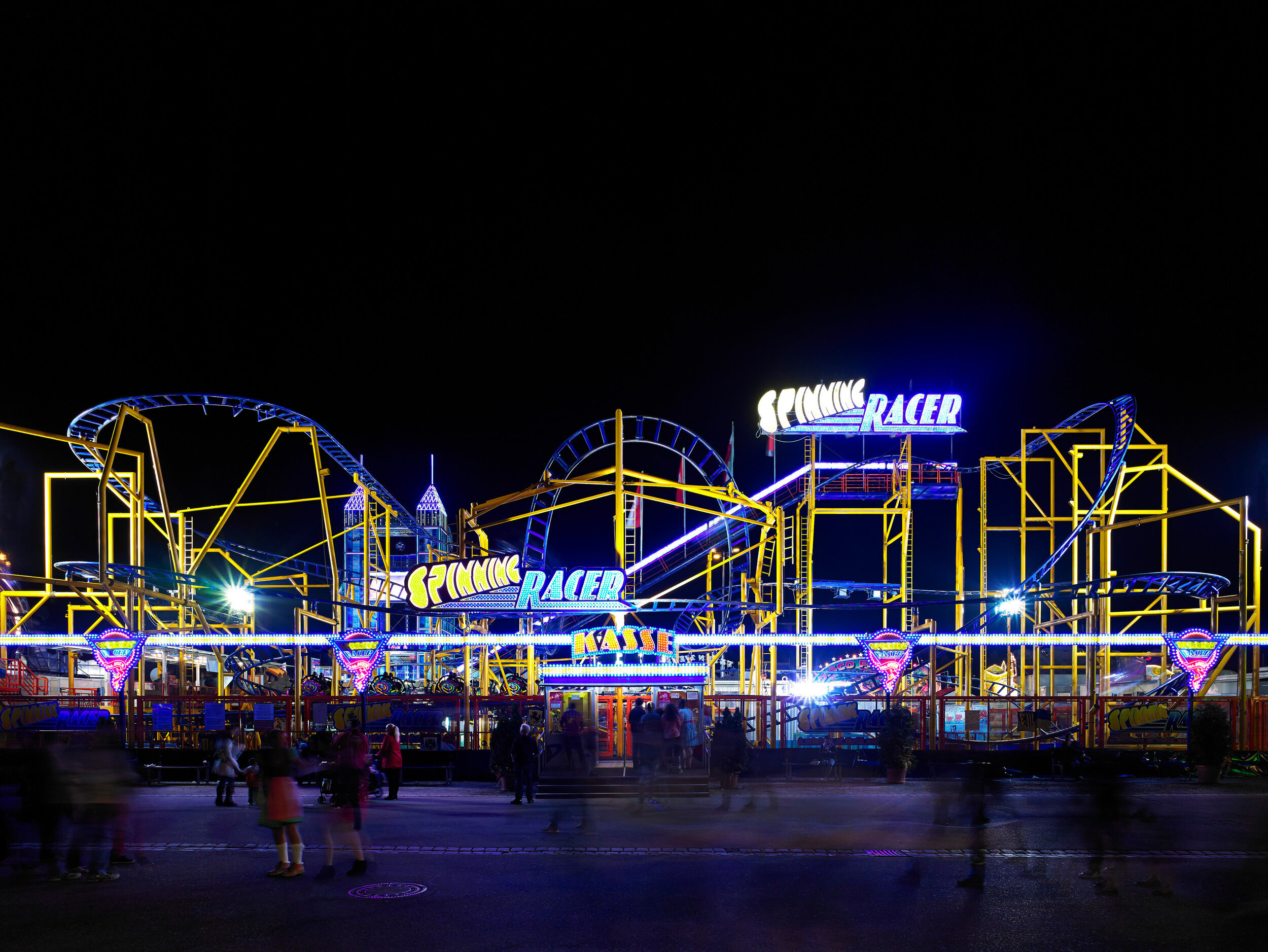 Fun fair, Exciting rides, Carnival atmosphere, Entertainment for all, 2500x1880 HD Desktop