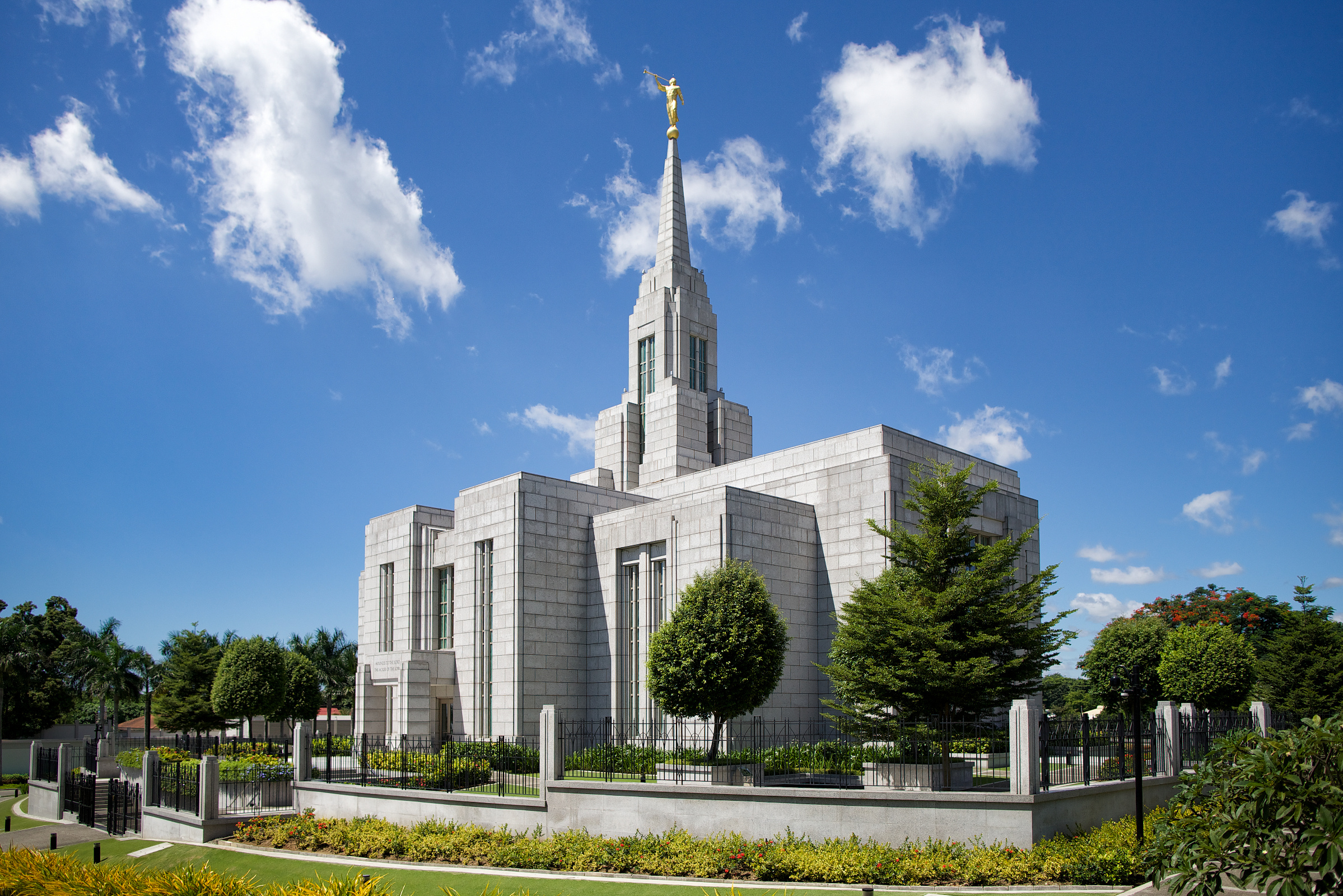 Cebu City Temple, Cultural heritage, Philppines travel, Spiritual journey, 2400x1600 HD Desktop