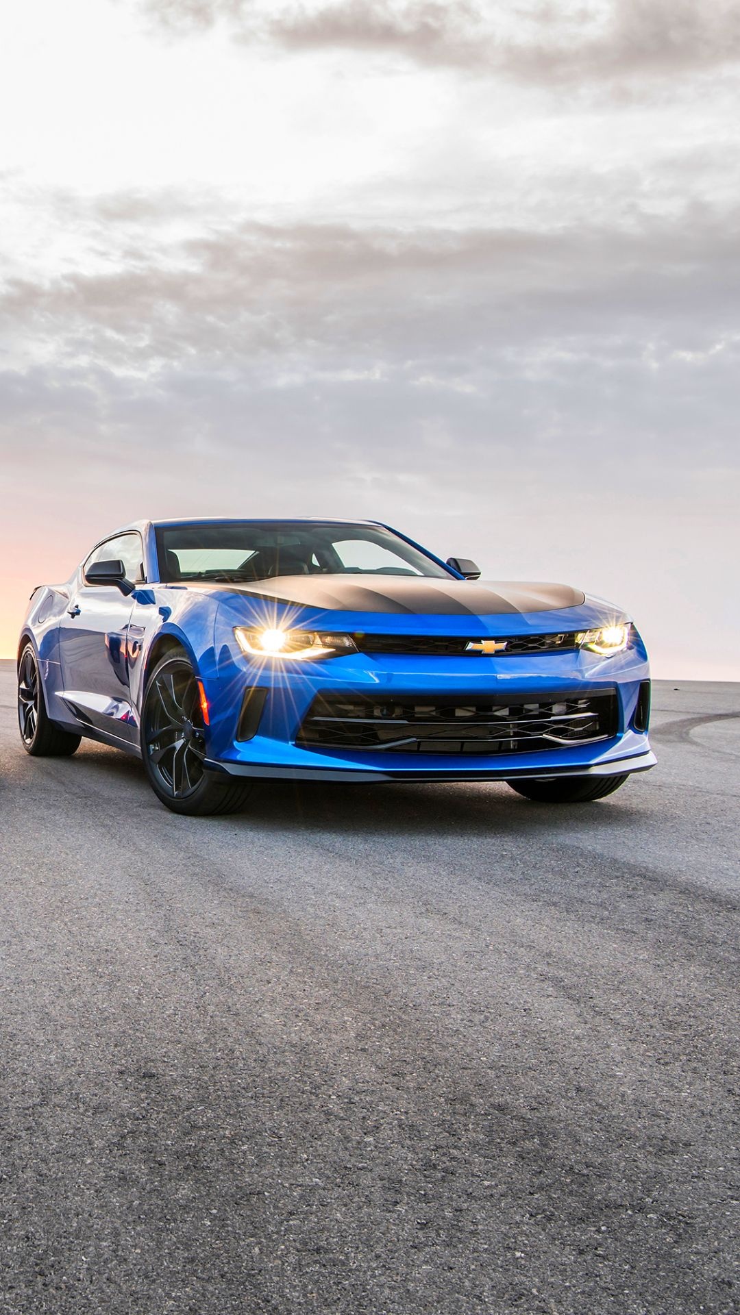 Chevrolet Camaro, 2020 model, HD wallpapers, Powerful muscle car, 1080x1920 Full HD Phone