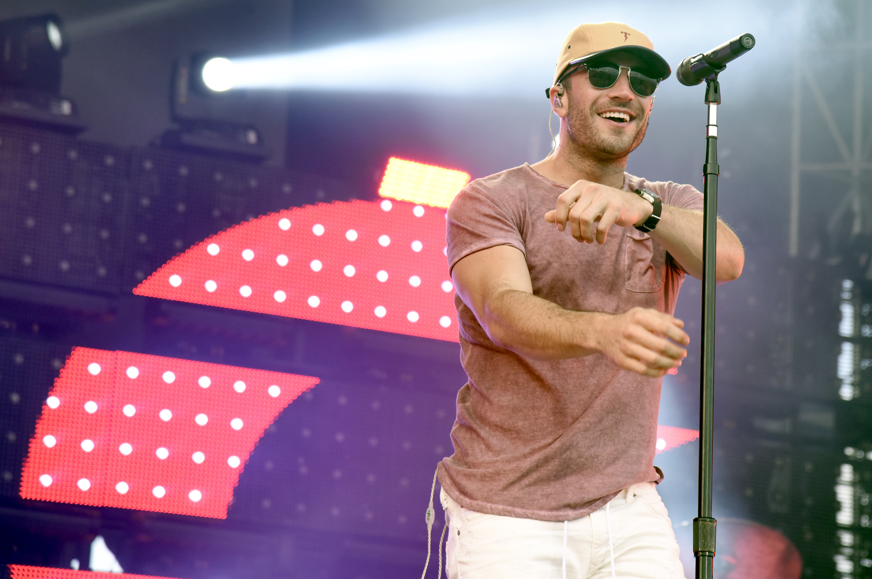 Sam Hunt, Atlantic City beach concert, Rolling Stone, 3000x2000 HD Desktop