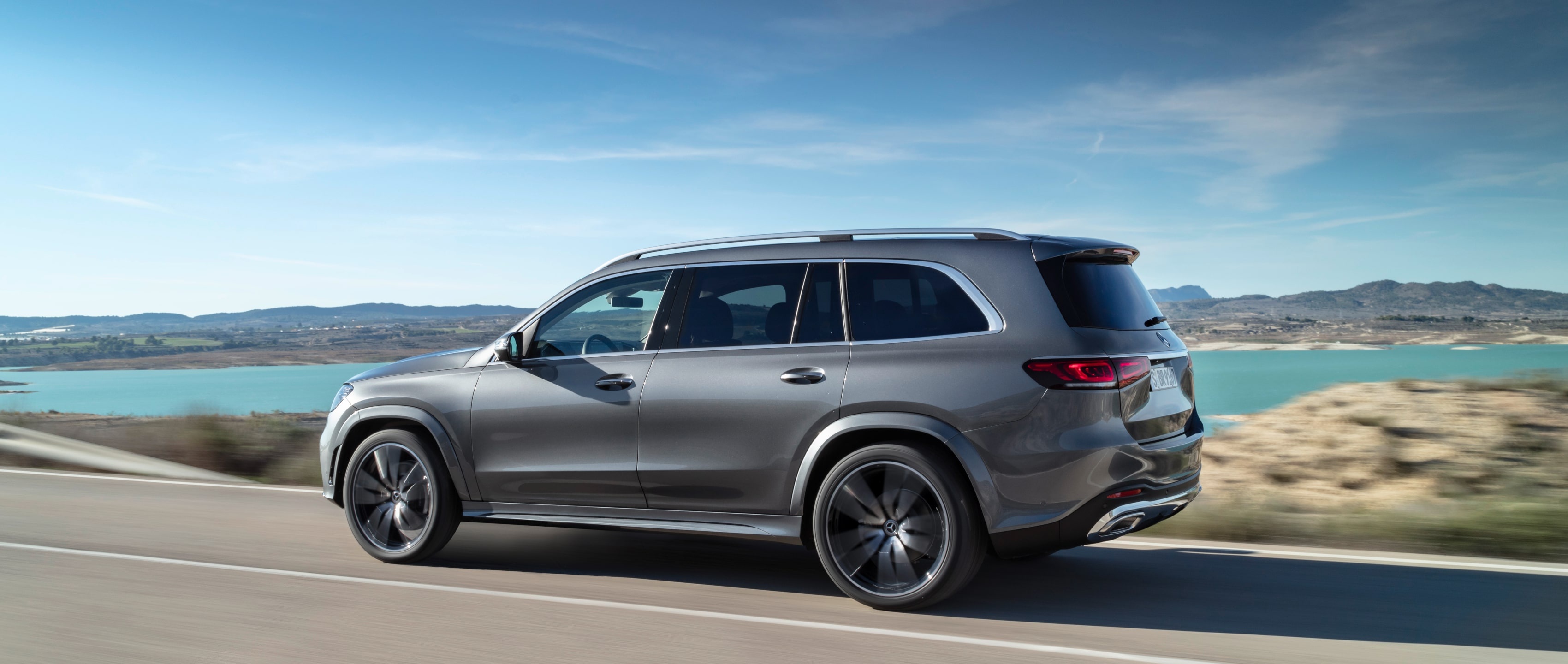 Mercedes-Benz GLS, New era of luxury, Cutting-edge technology, Automotive excellence, 3400x1440 Dual Screen Desktop