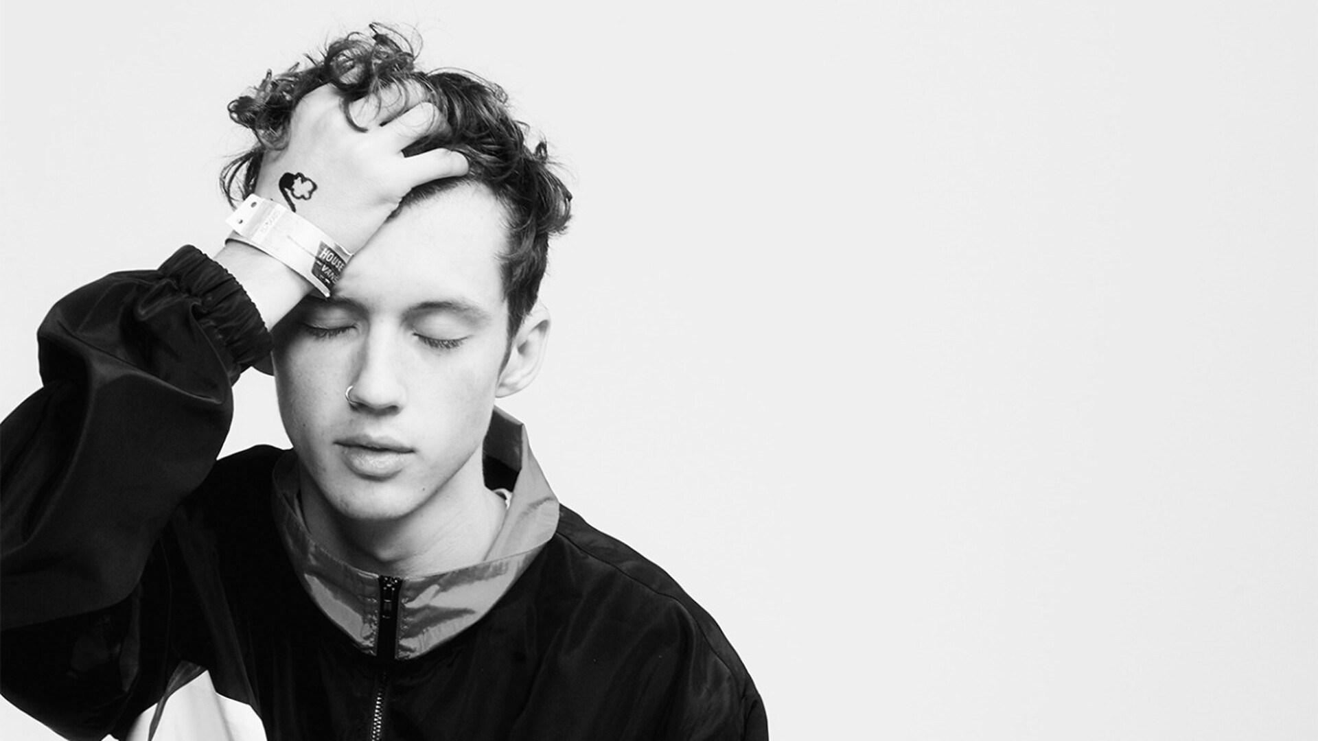 Troye Sivan picture, Computer backgrounds, Image selection, Visual appeal, 1920x1080 Full HD Desktop