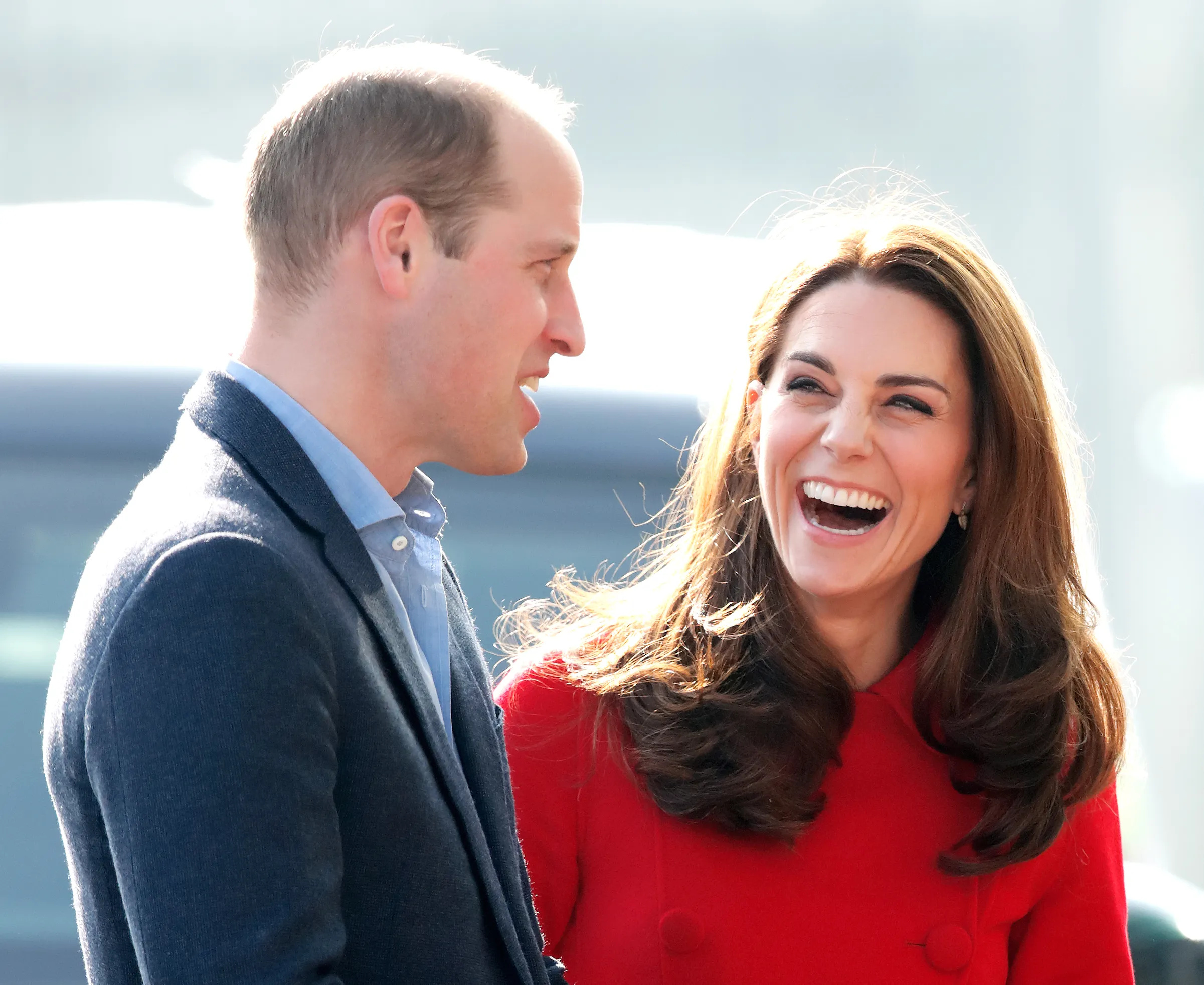 Kate Middleton, Prince William, Rare PDA, Glamourous Ireland, 2410x1970 HD Desktop