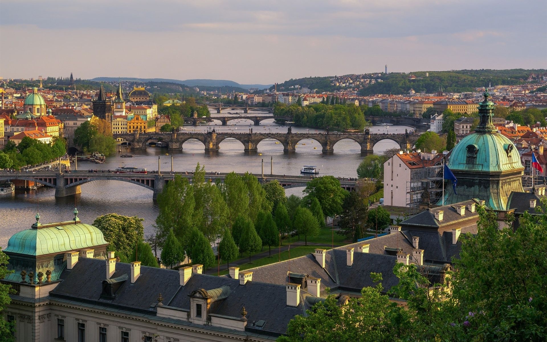 Prague travels, Urban city, Vibrant atmosphere, Unique charm, 1920x1200 HD Desktop