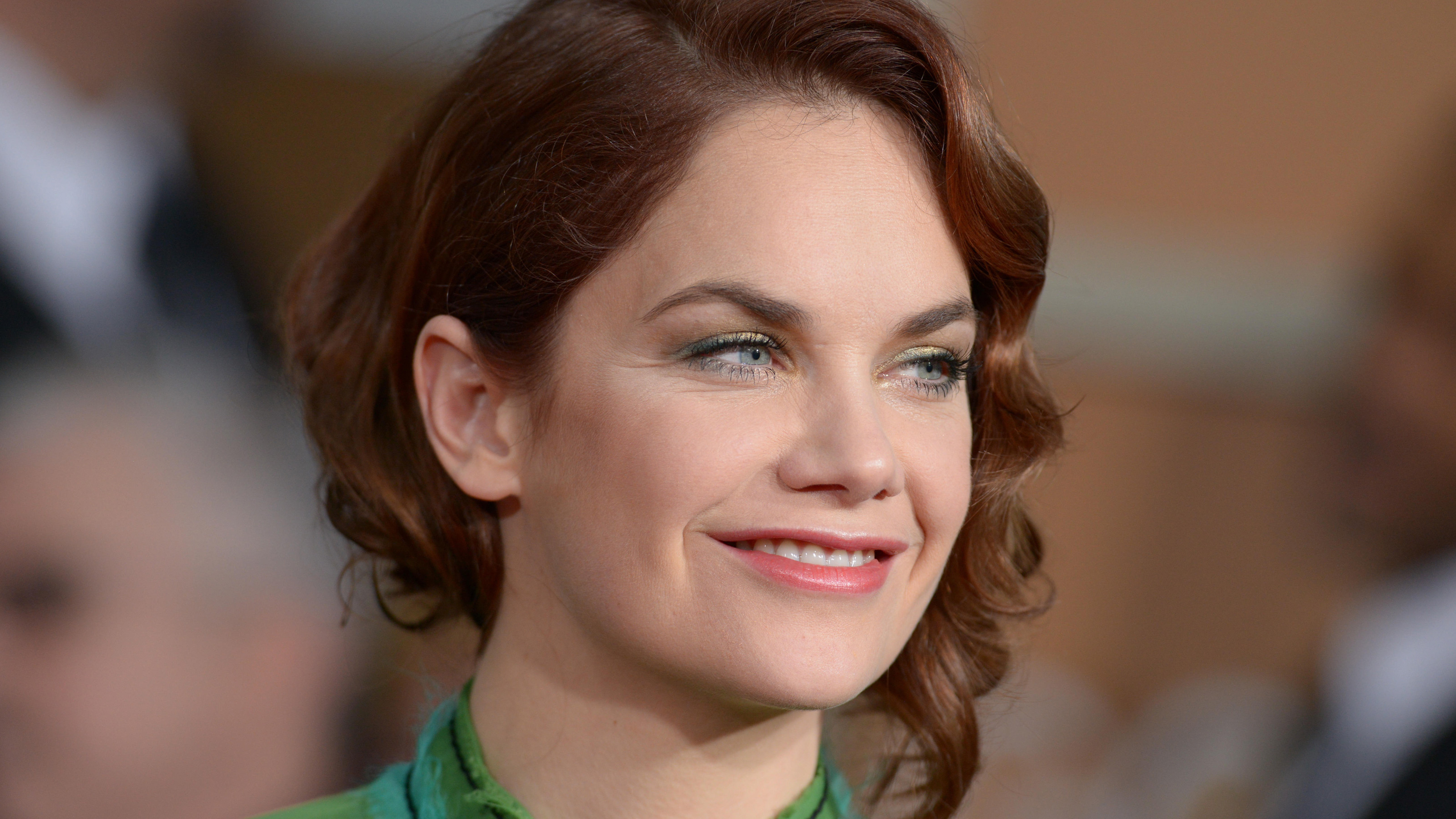 Ruth Wilson, Mrs. Wilson wallpapers, 3200x1800 HD Desktop