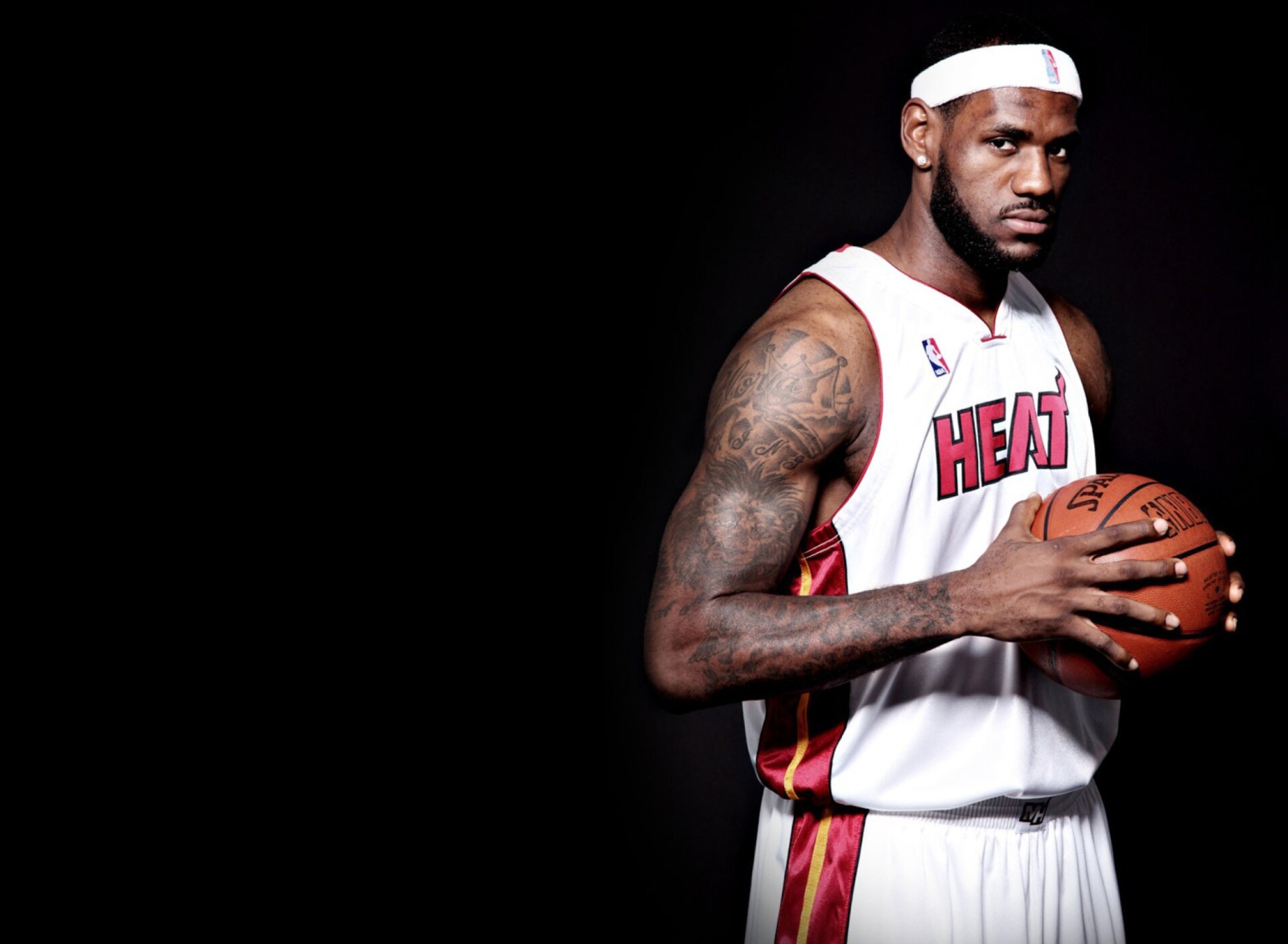 LeBron James, Wallpaper for Sony Xperia, Tablet S, 1920x1410 HD Desktop