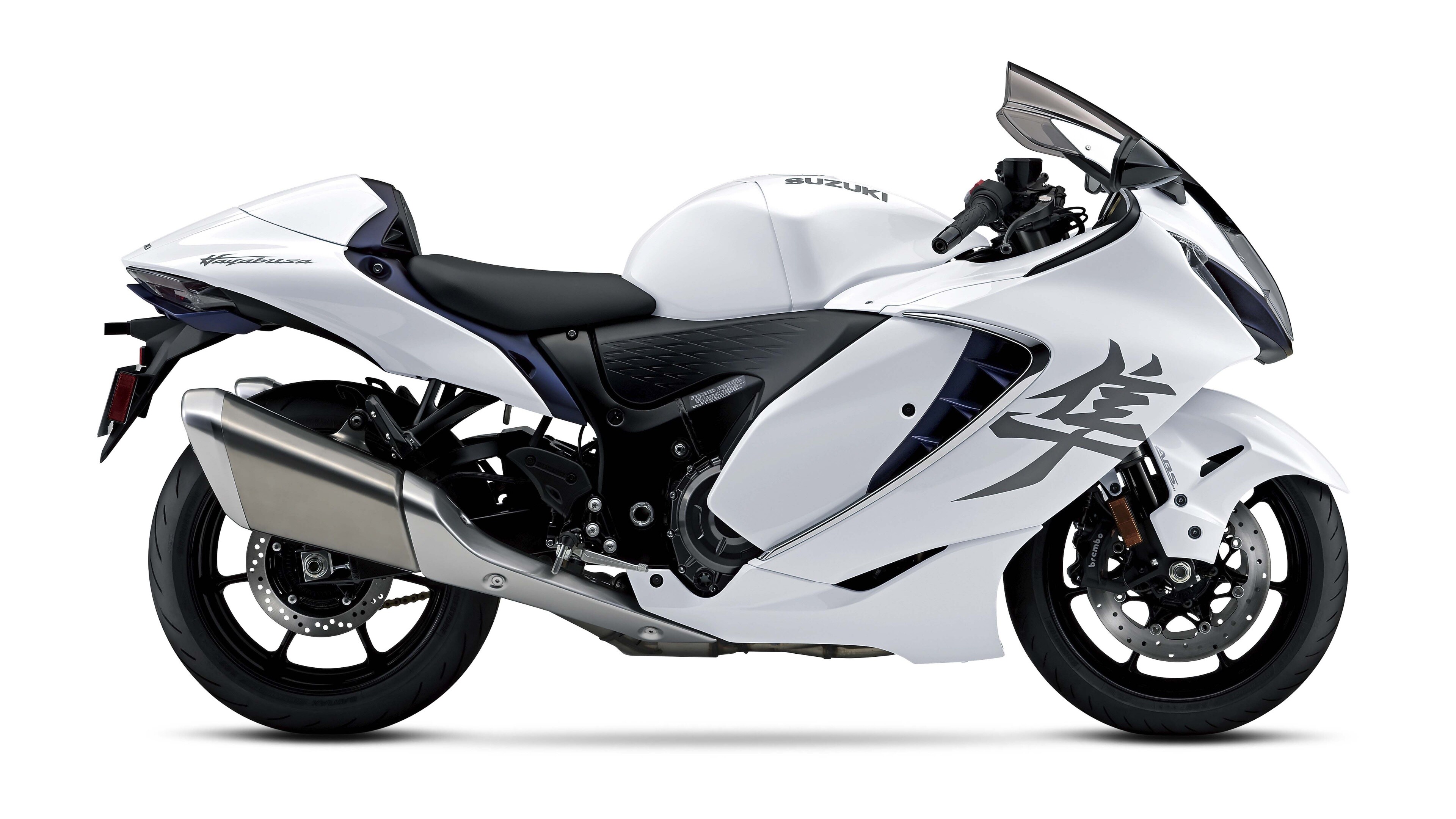 Suzuki Hayabusa, White background, 2022 model, 5k resolution, 3840x2160 4K Desktop