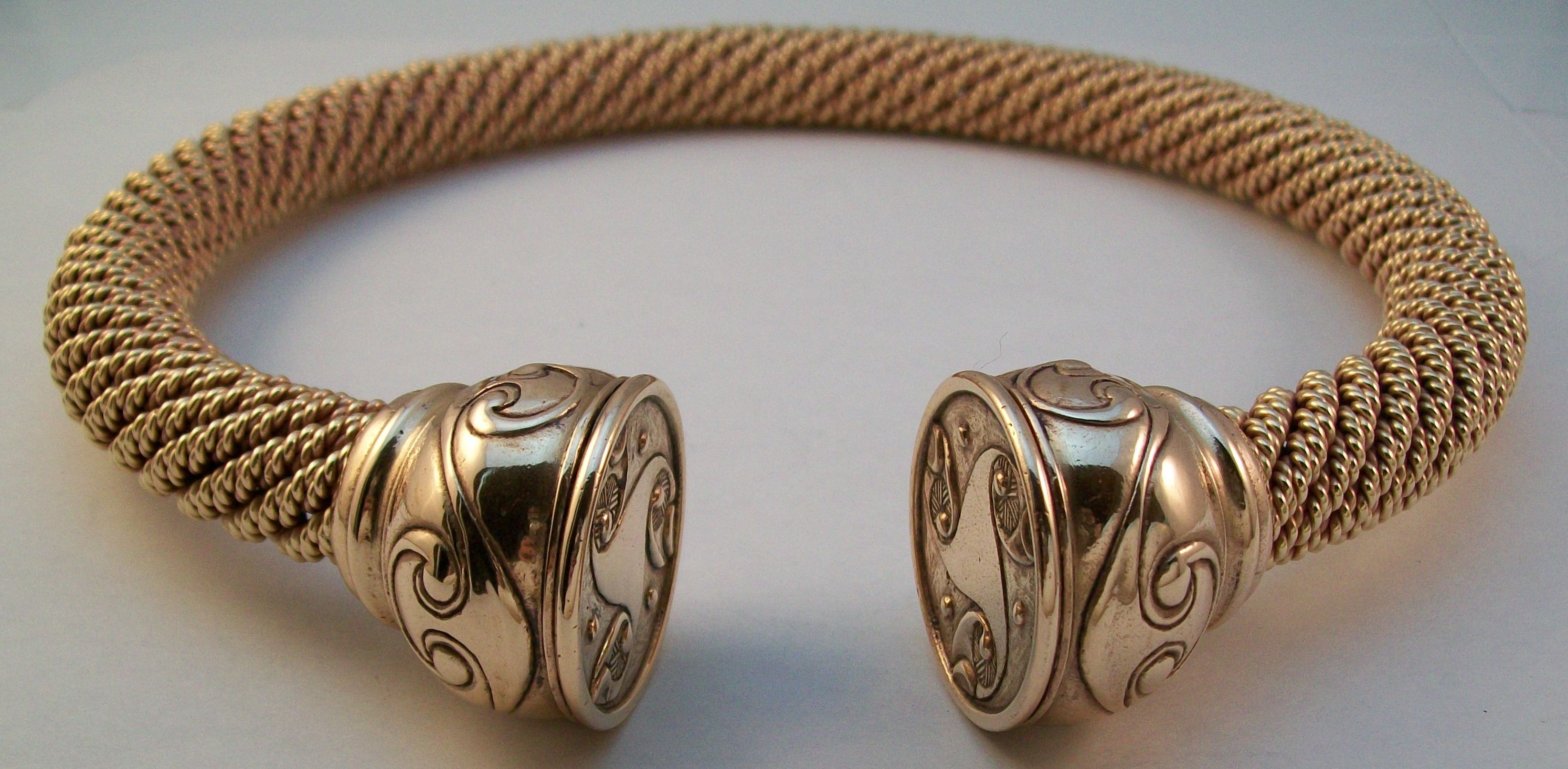 Torc, Bronze Clevedon torc, Viking jewelry, 3290x1620 Dual Screen Desktop